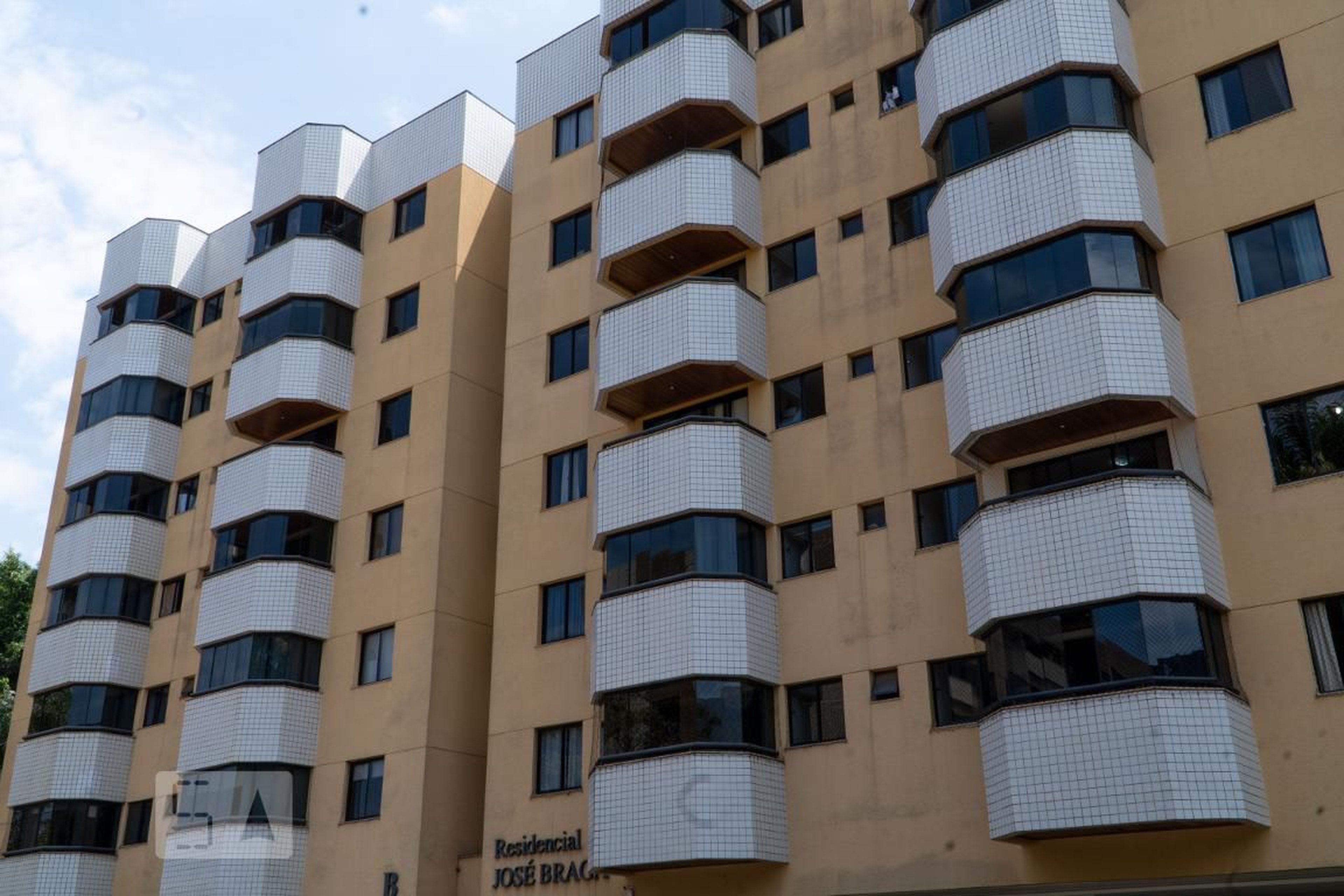 Fachada Condomínio José Serra