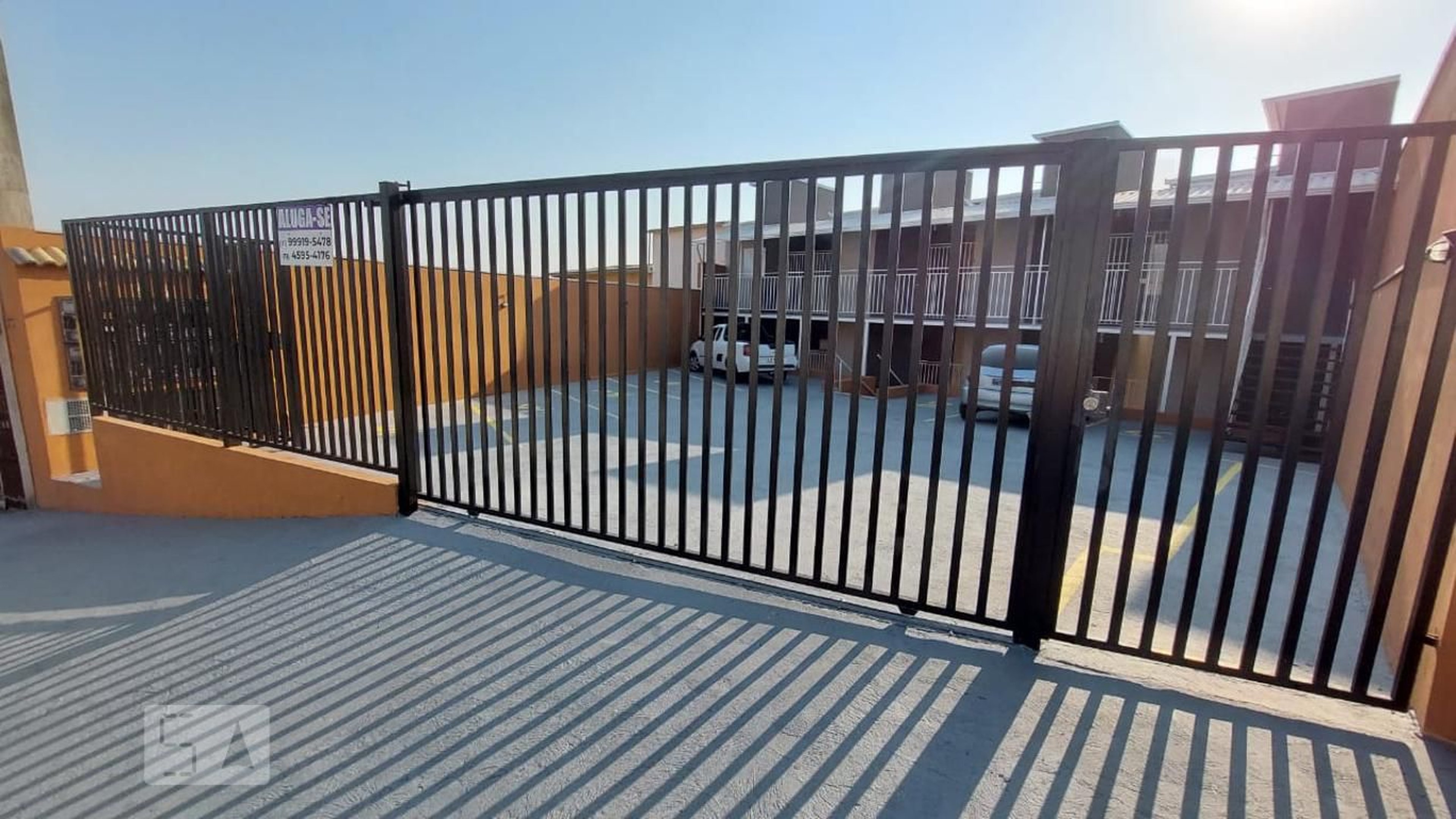 Fachada Condomínio em Rua Prudente de Moraes, 73