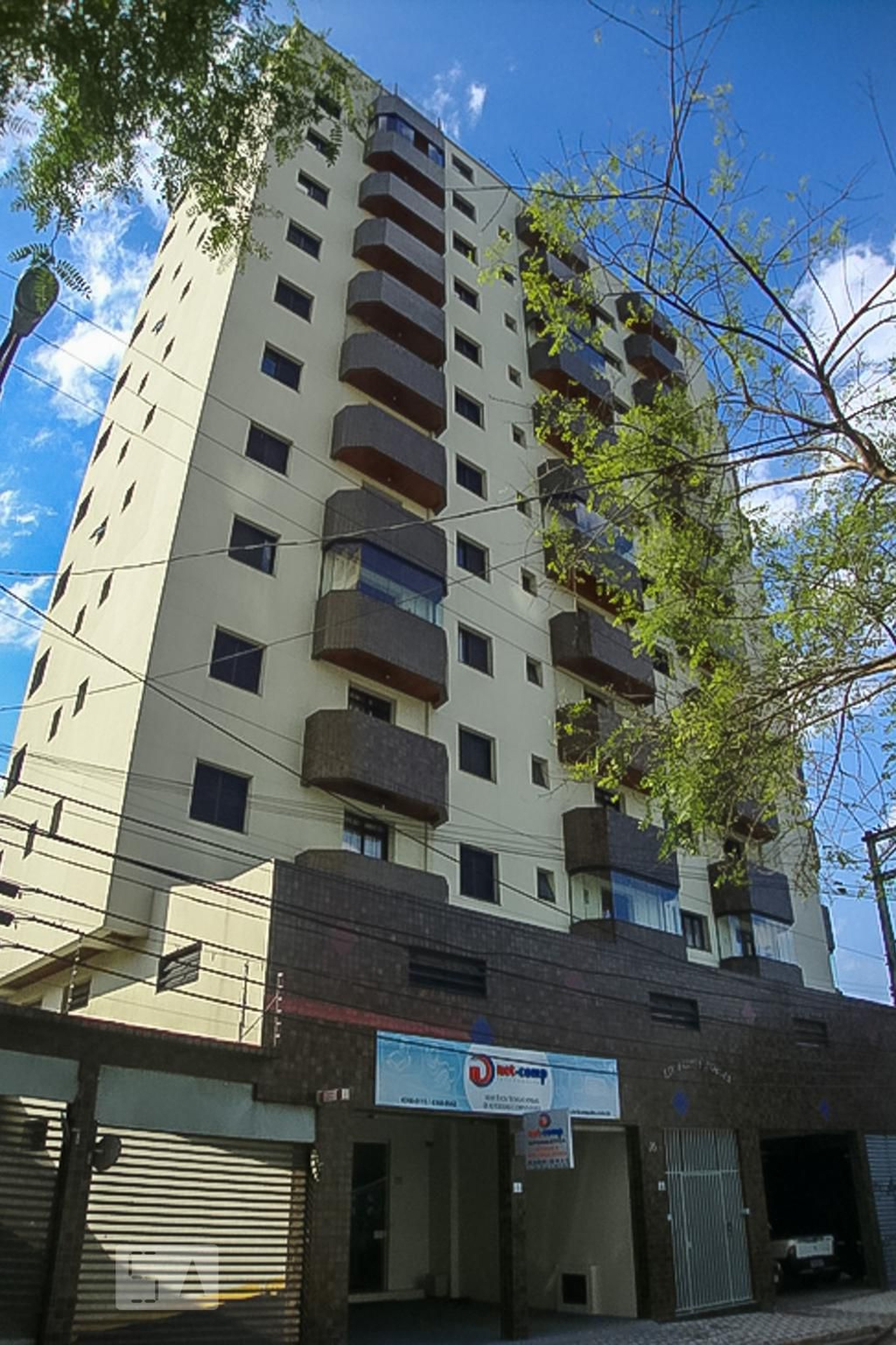 Fachada do Condomínio Edifício Tabata Borges