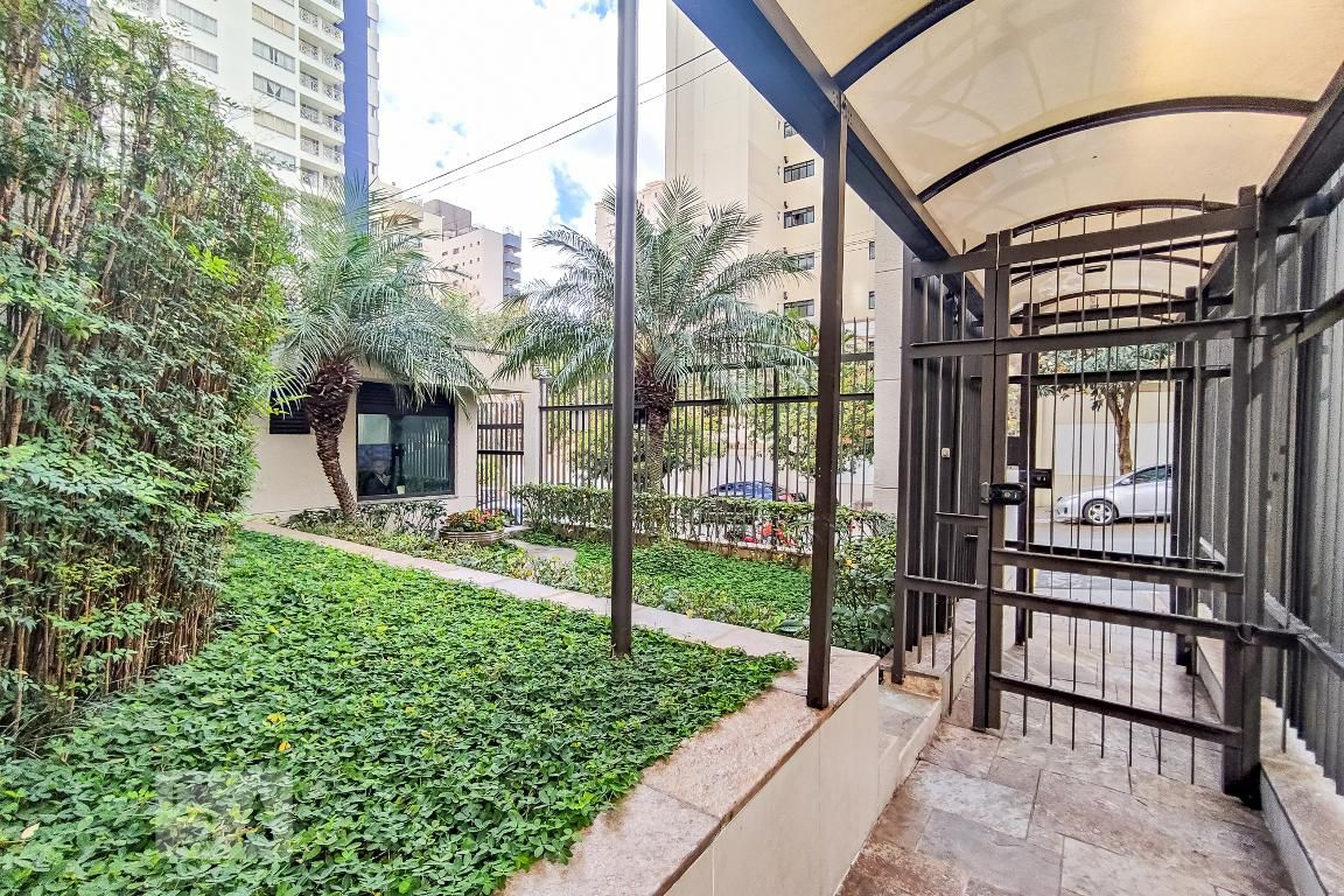 Entrada - Saint Louis