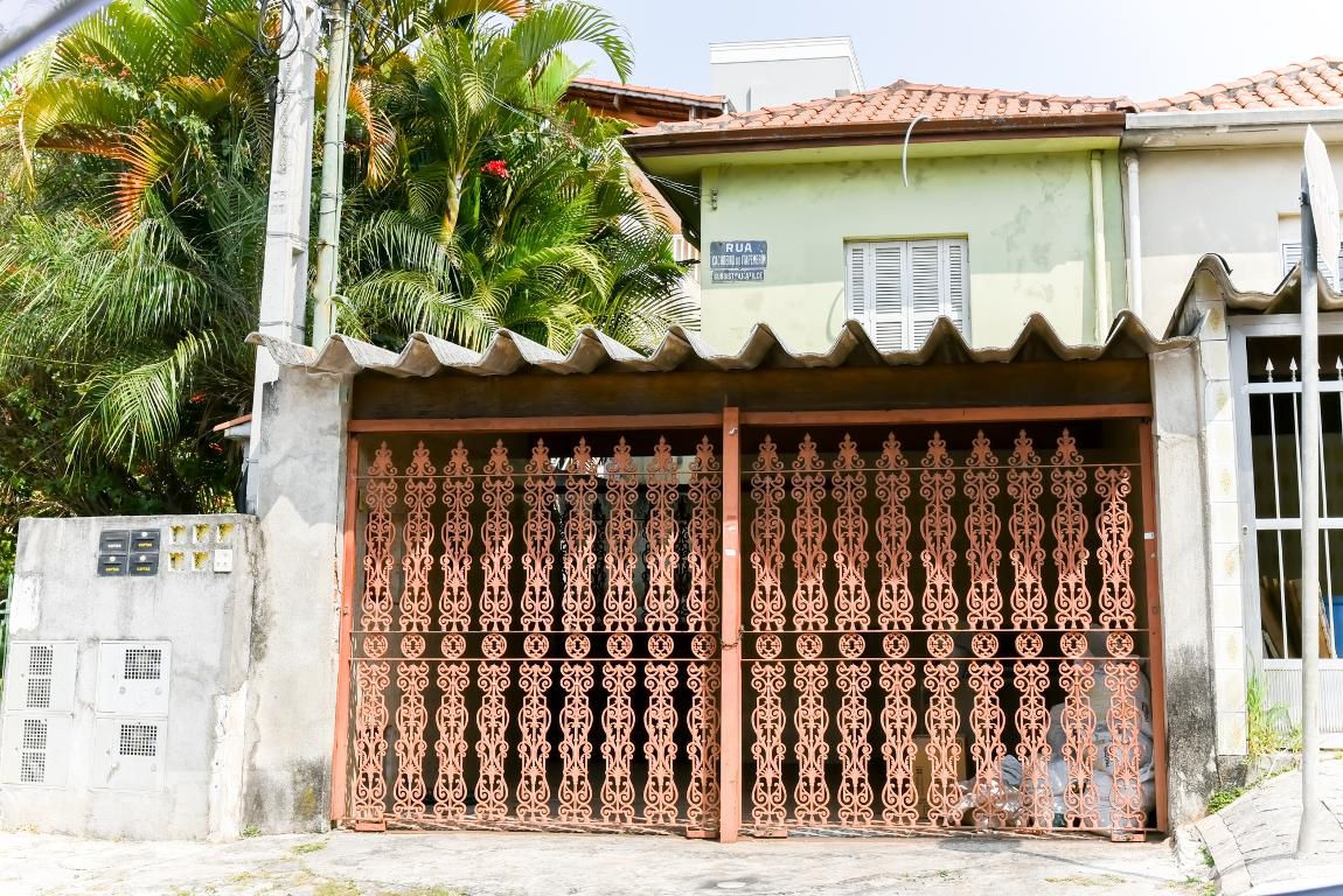 Fachada Condomínio em Rua Cachoeiro de Itapemirim, 122