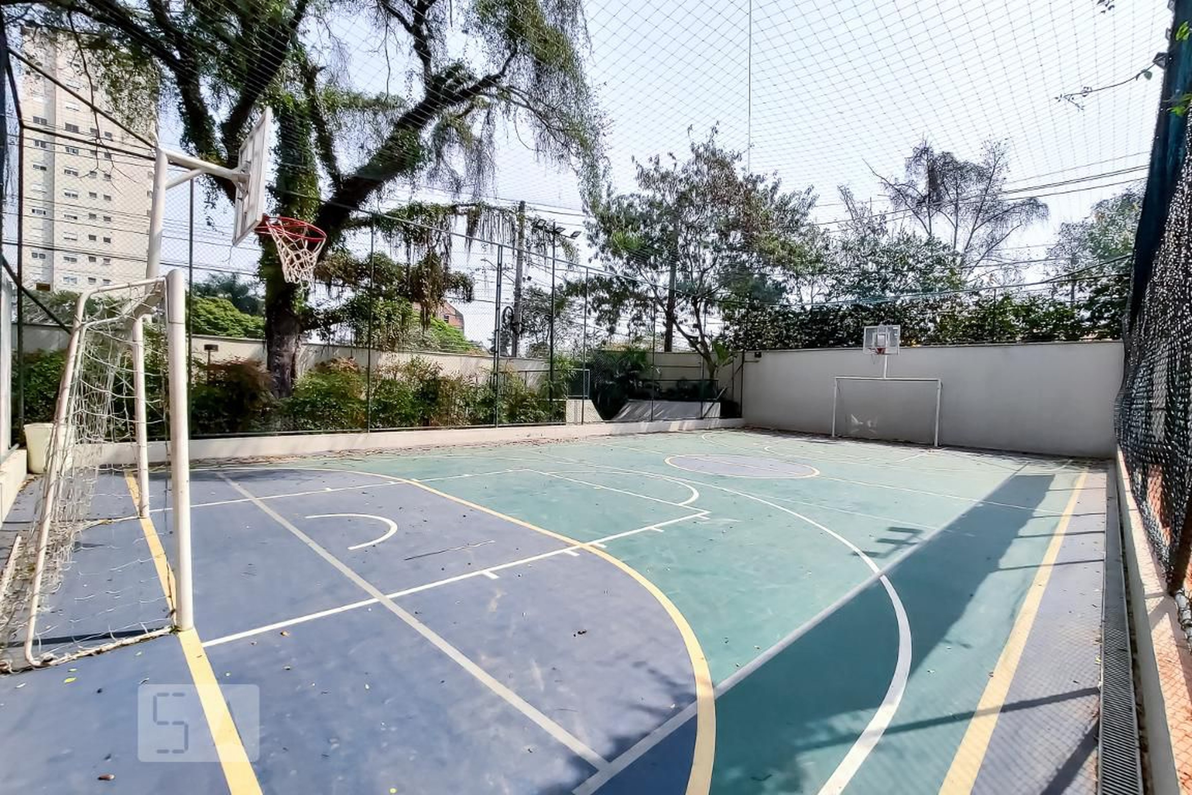 Quadra Poliesportiva - Les Jardins