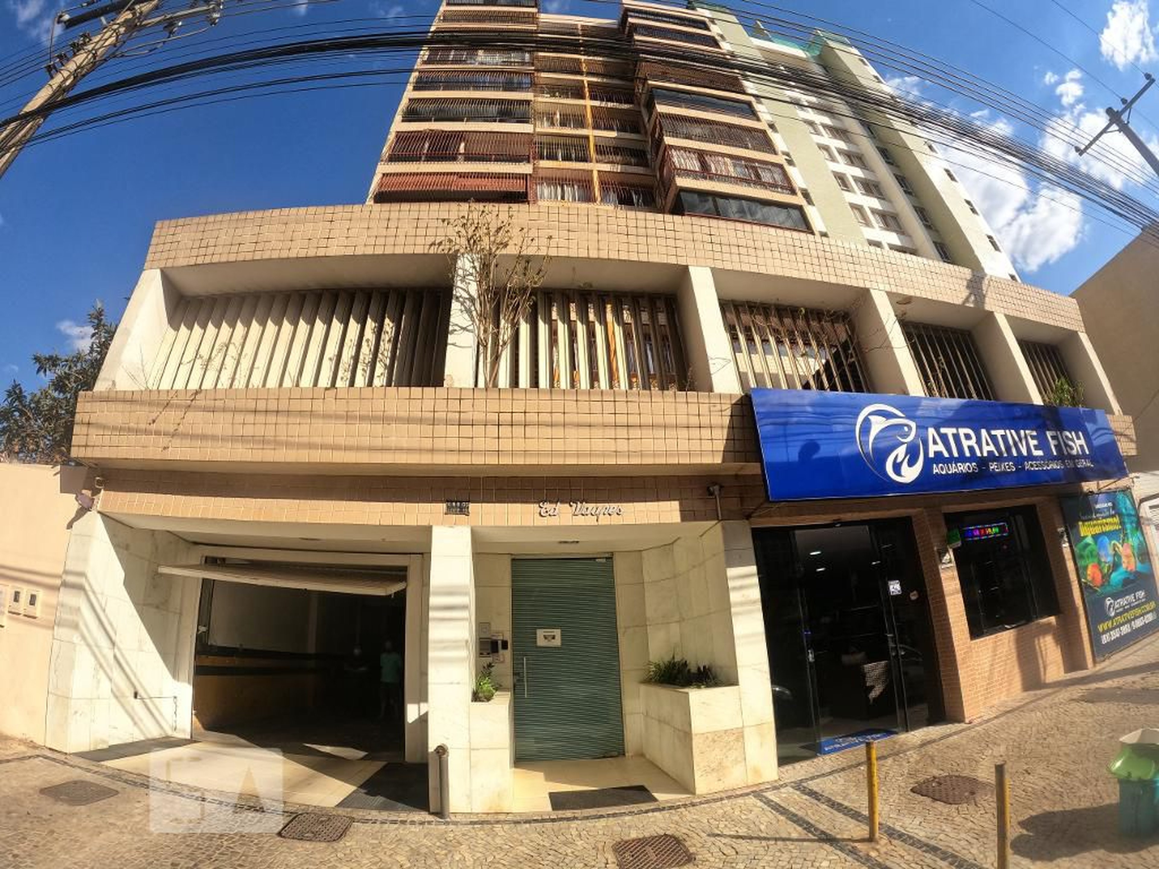 Fachada do Condomínio Edifício Vaupes