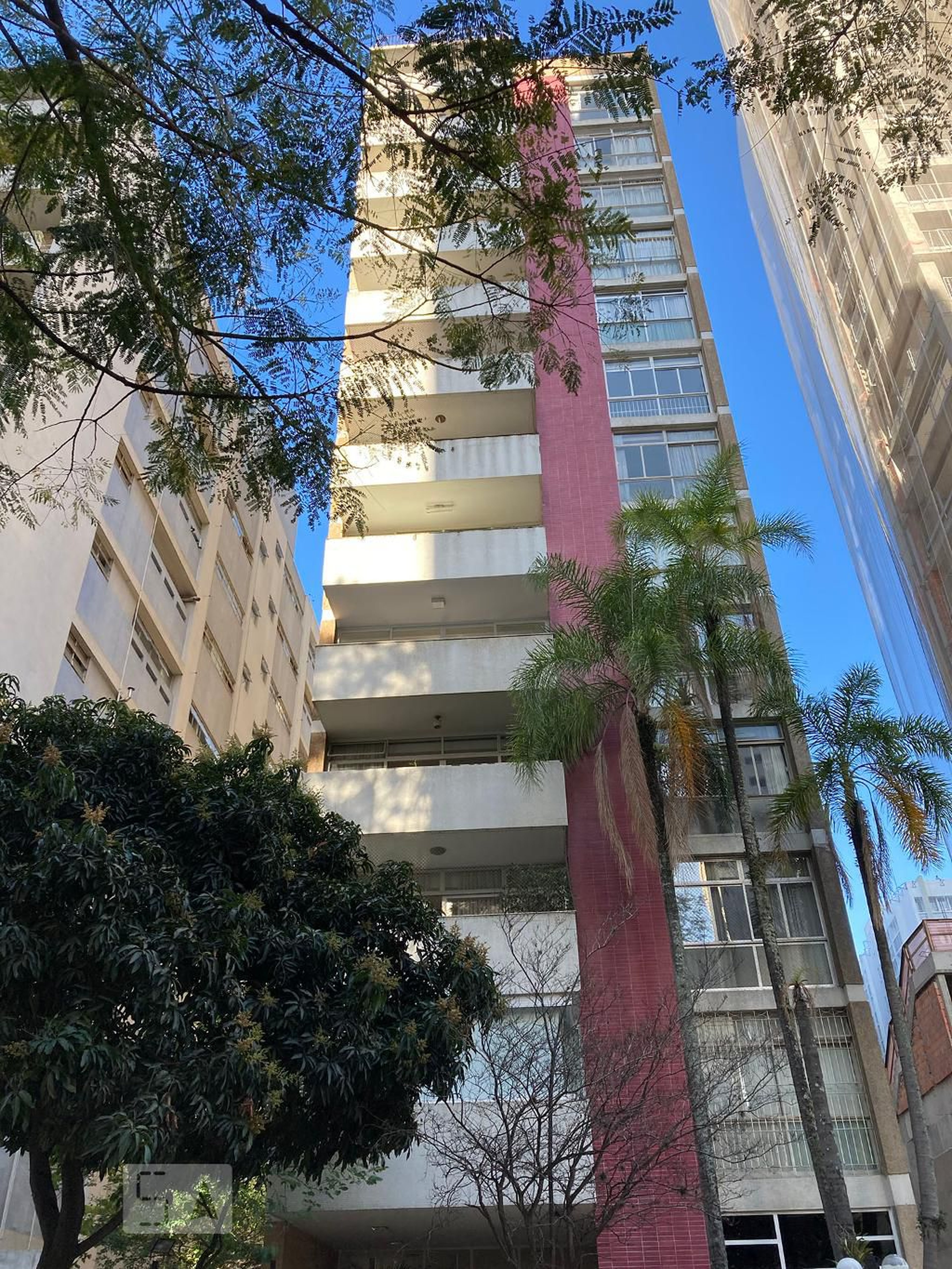 Fachada Condomínio em Rua São Vicente de Paula, 646