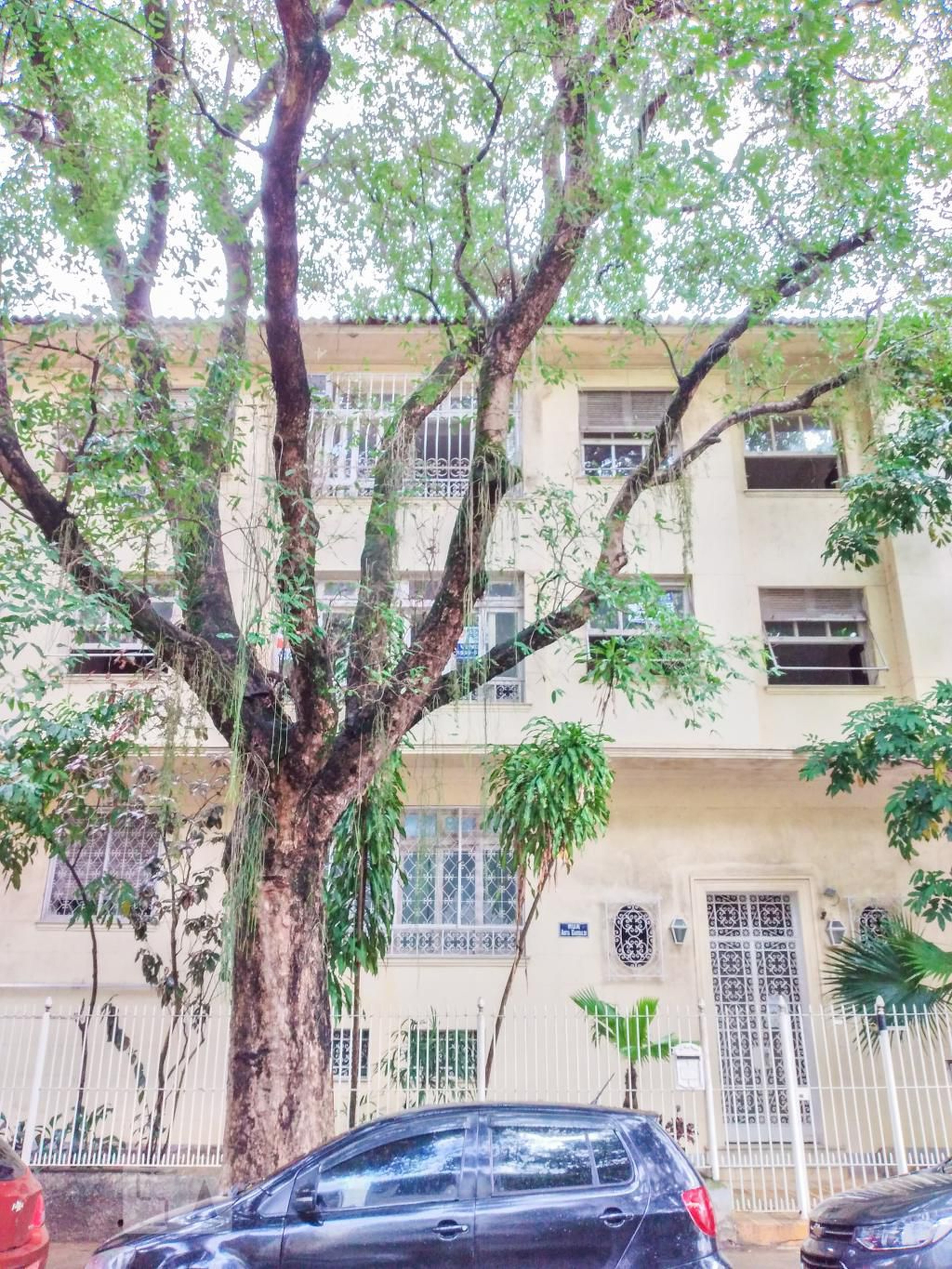 Fachada Condomínio em Rua Anita Garibaldi, 105