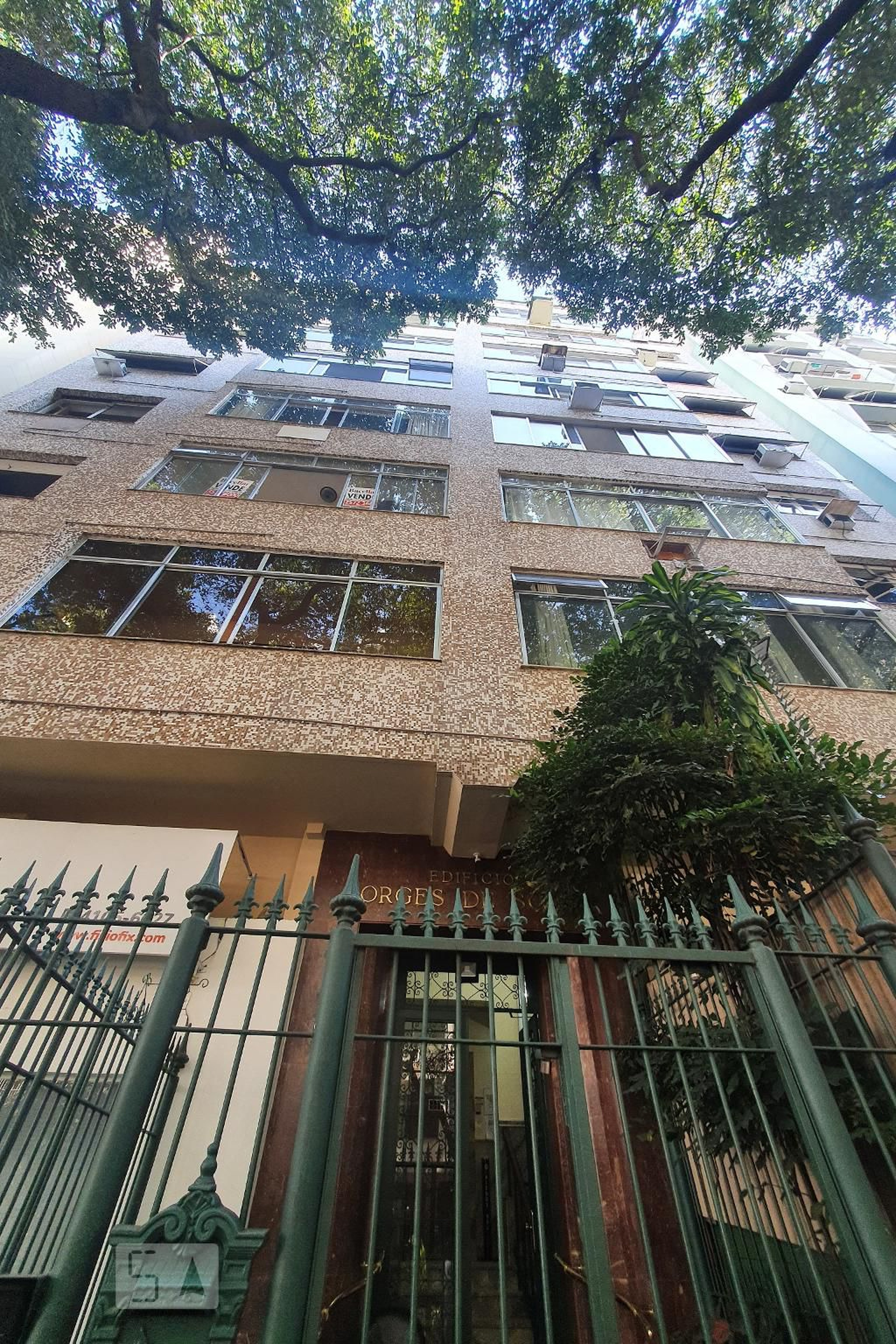 Fachada Condomínio em Rua Anita Garibaldi, 9