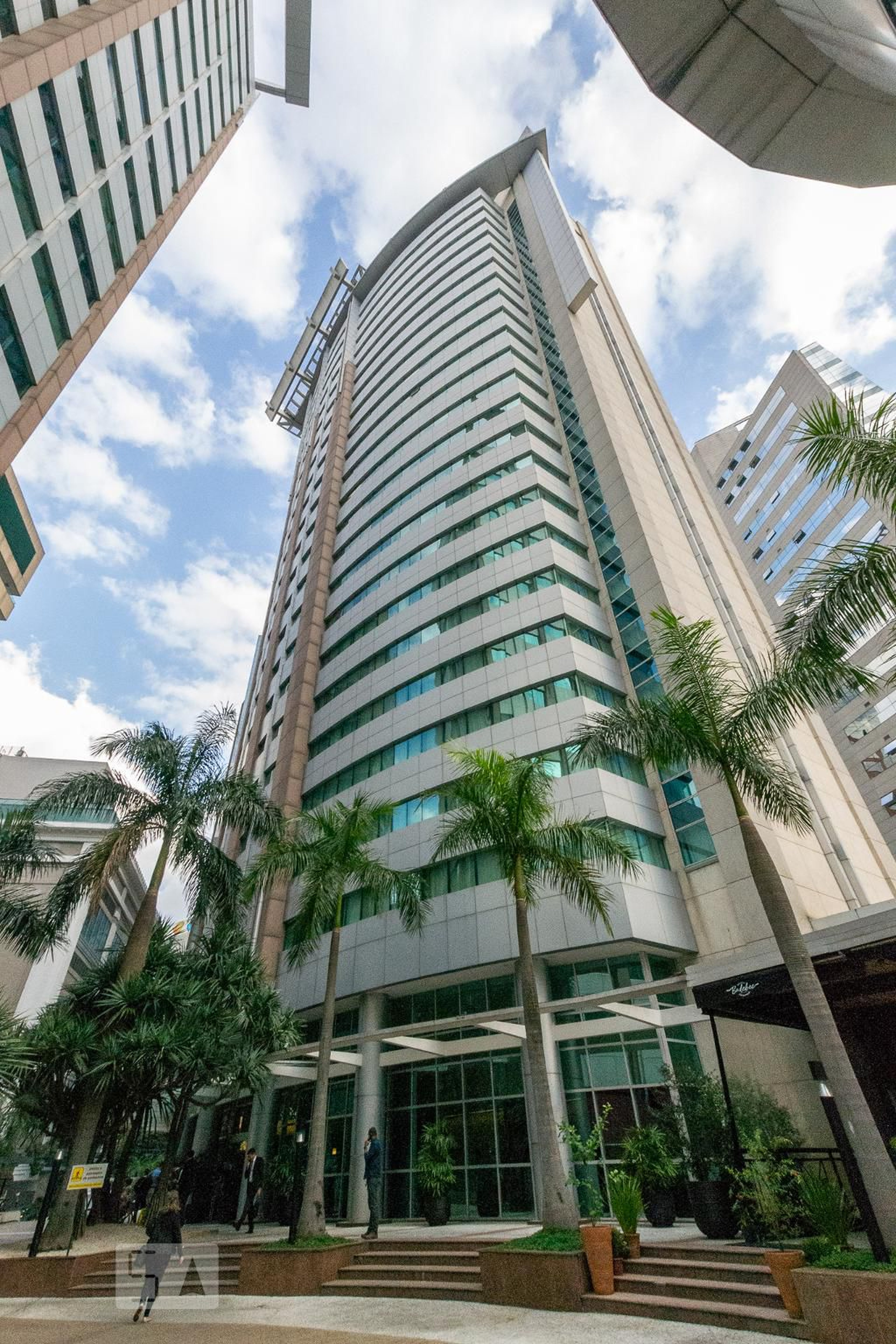 Fachada Condomínio Radisson Vila Olimpia  Park Suites Itc