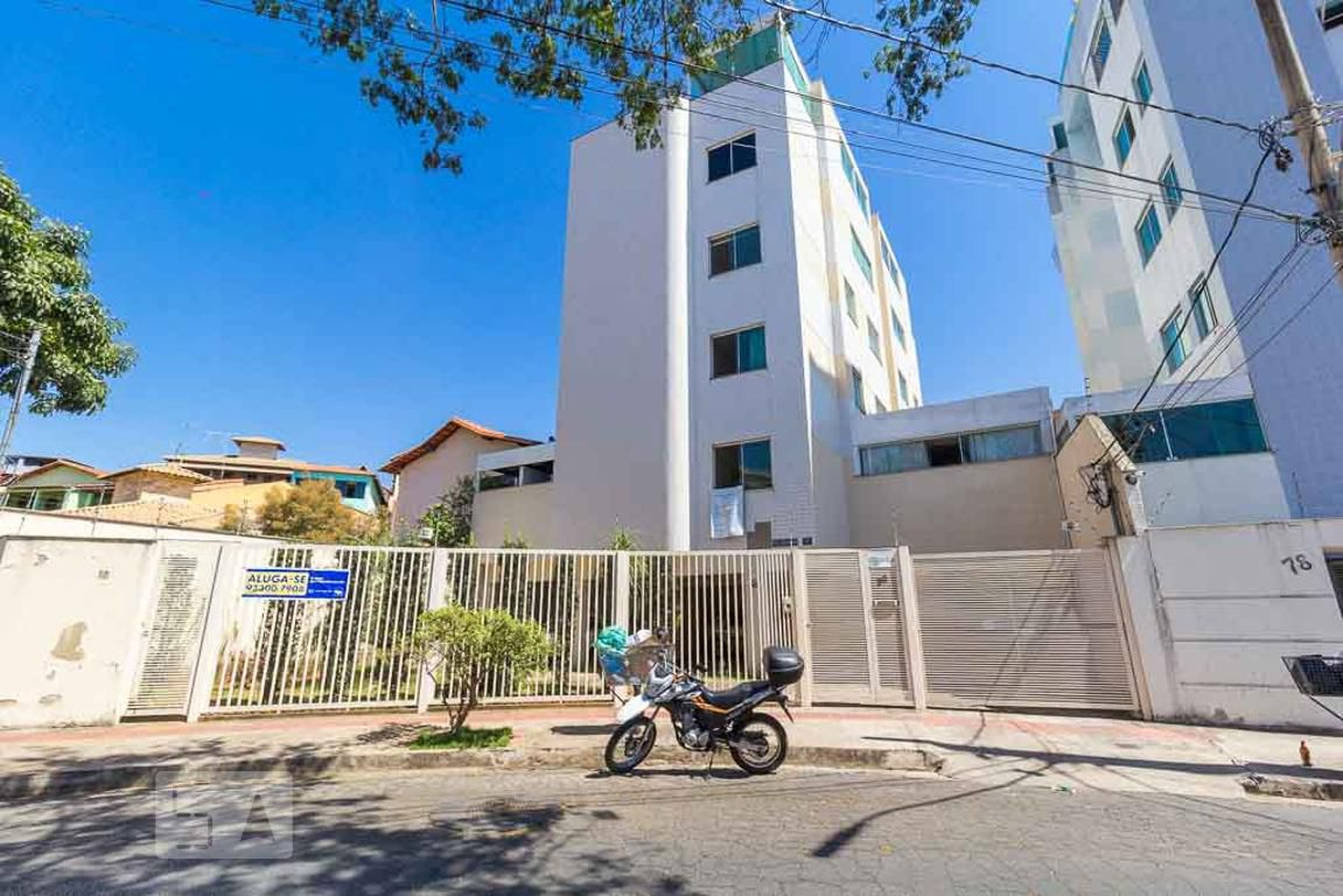 Fachada Condomínio em Praça Vicente Salles Rezende, 90