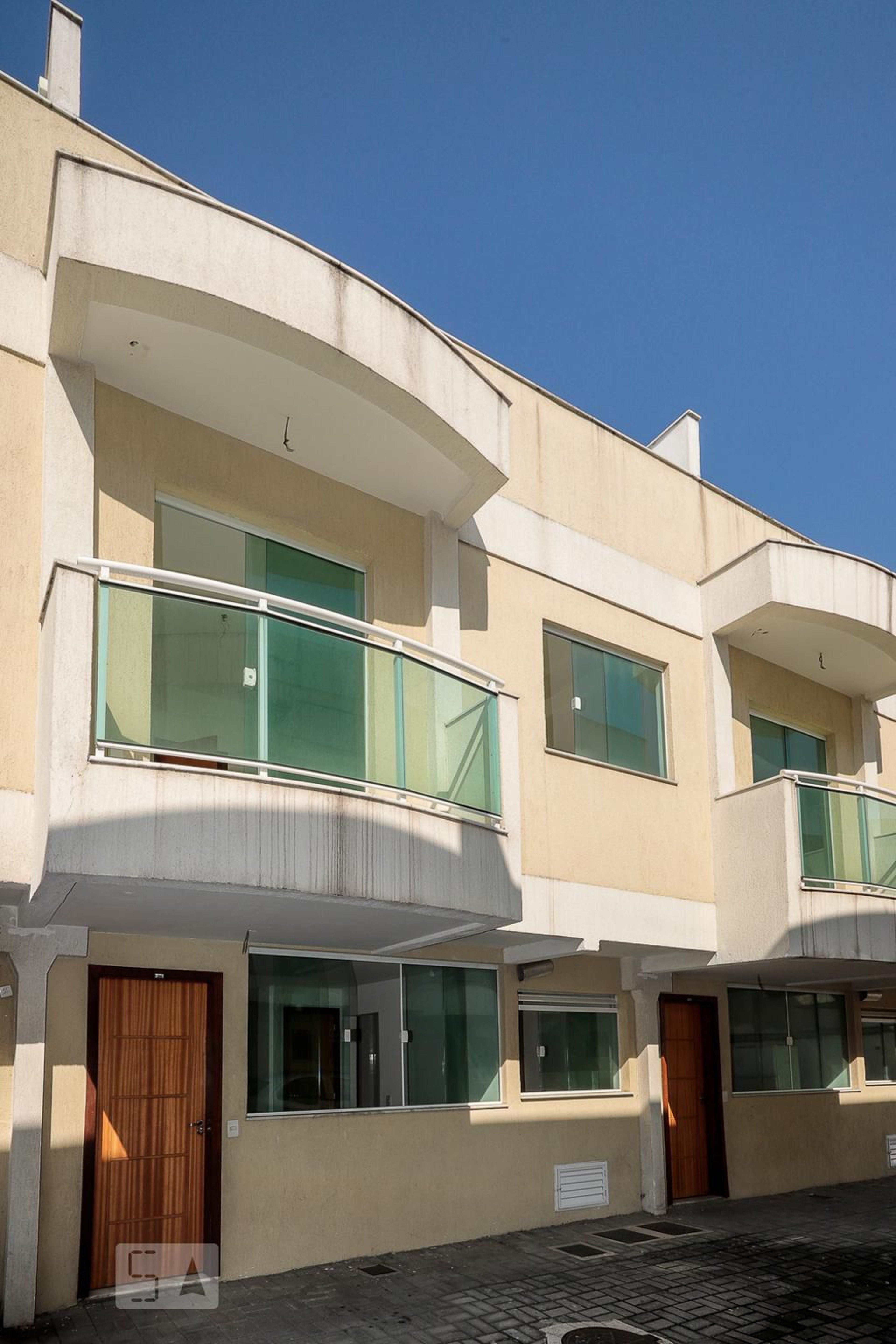 Fachada Condomínio Village Princesa Raquel