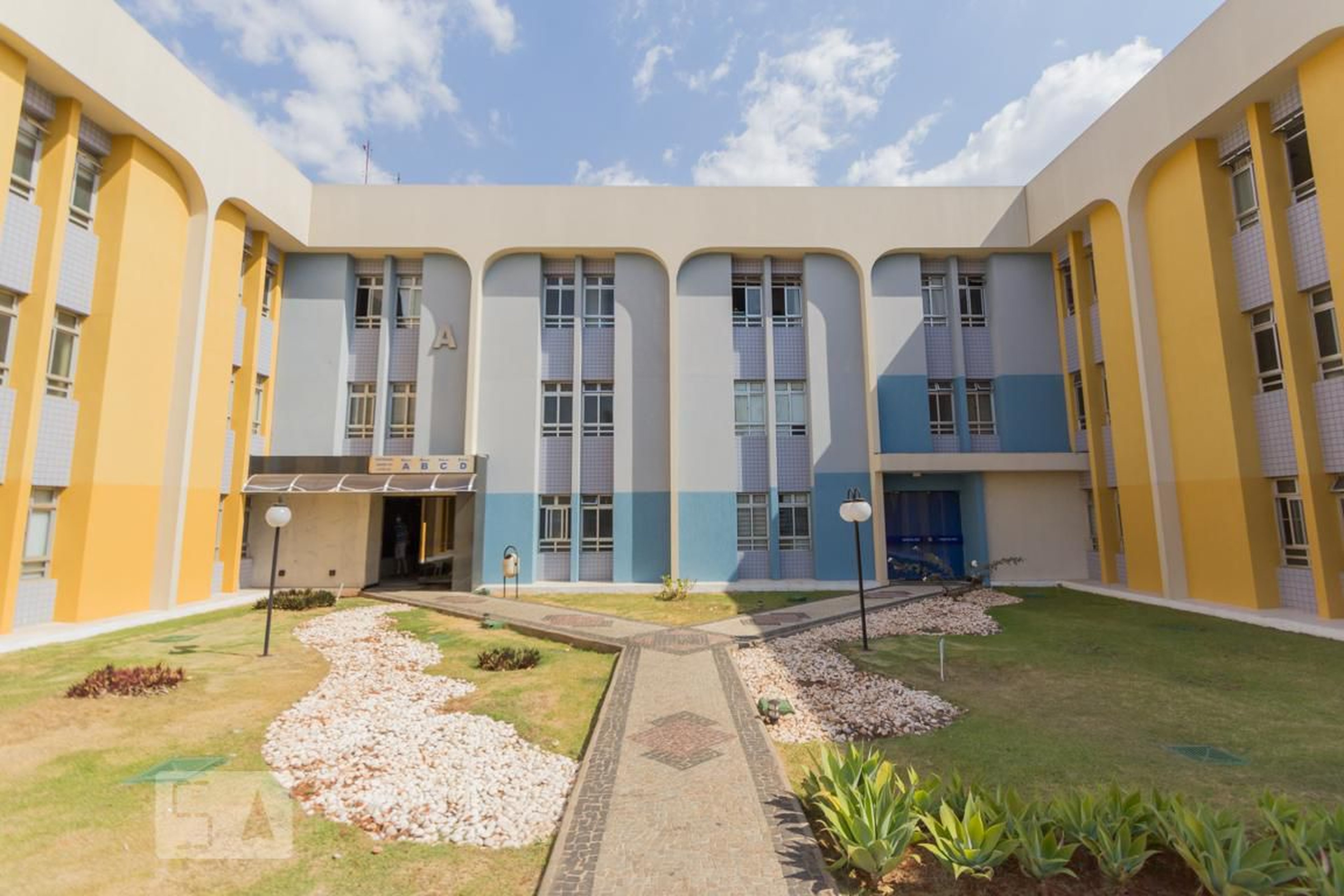 Fachada Condomínio Mont Blanc