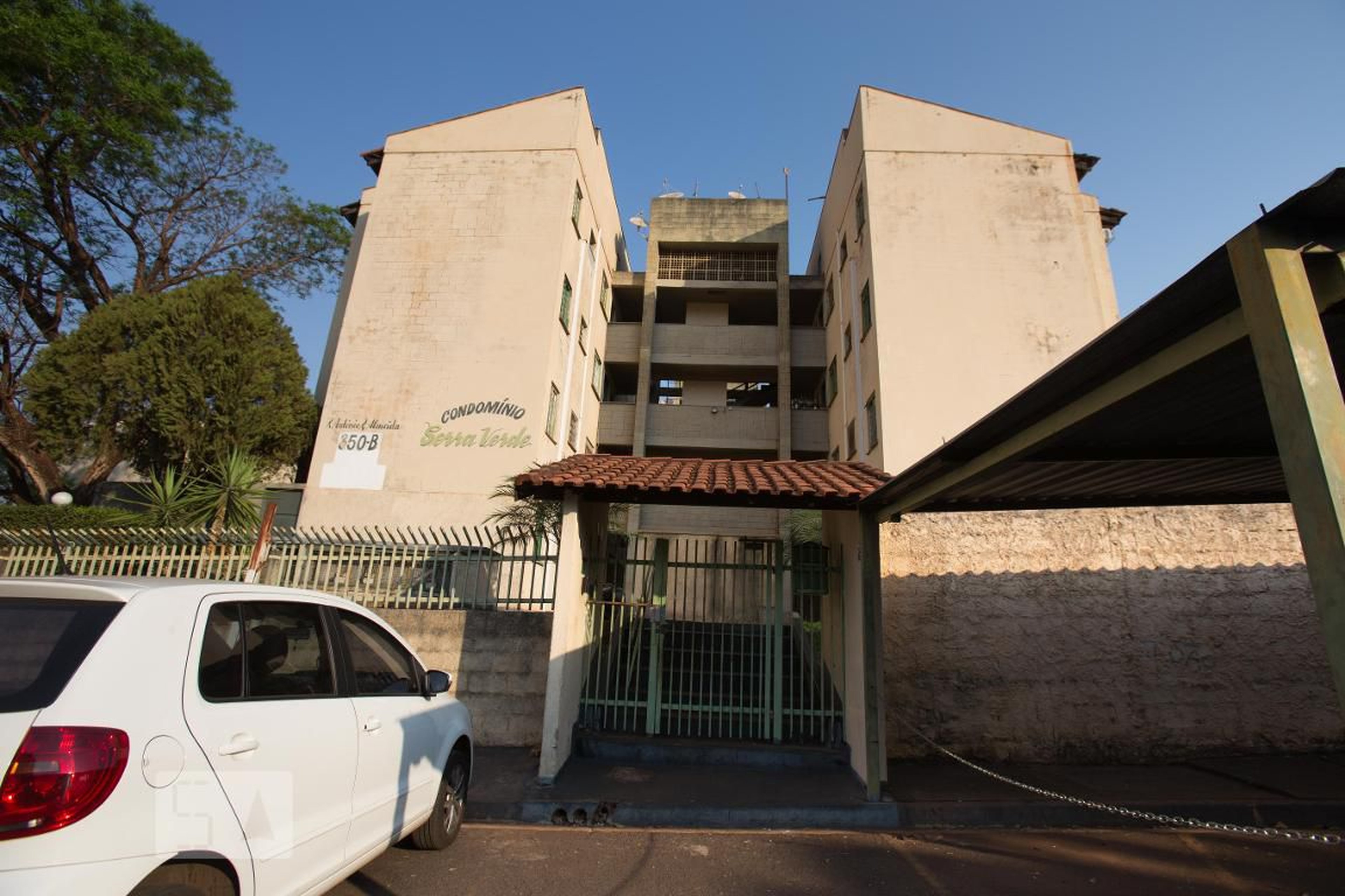 Fachada Condomínio em Rua Antônio R. de Almeida, 350