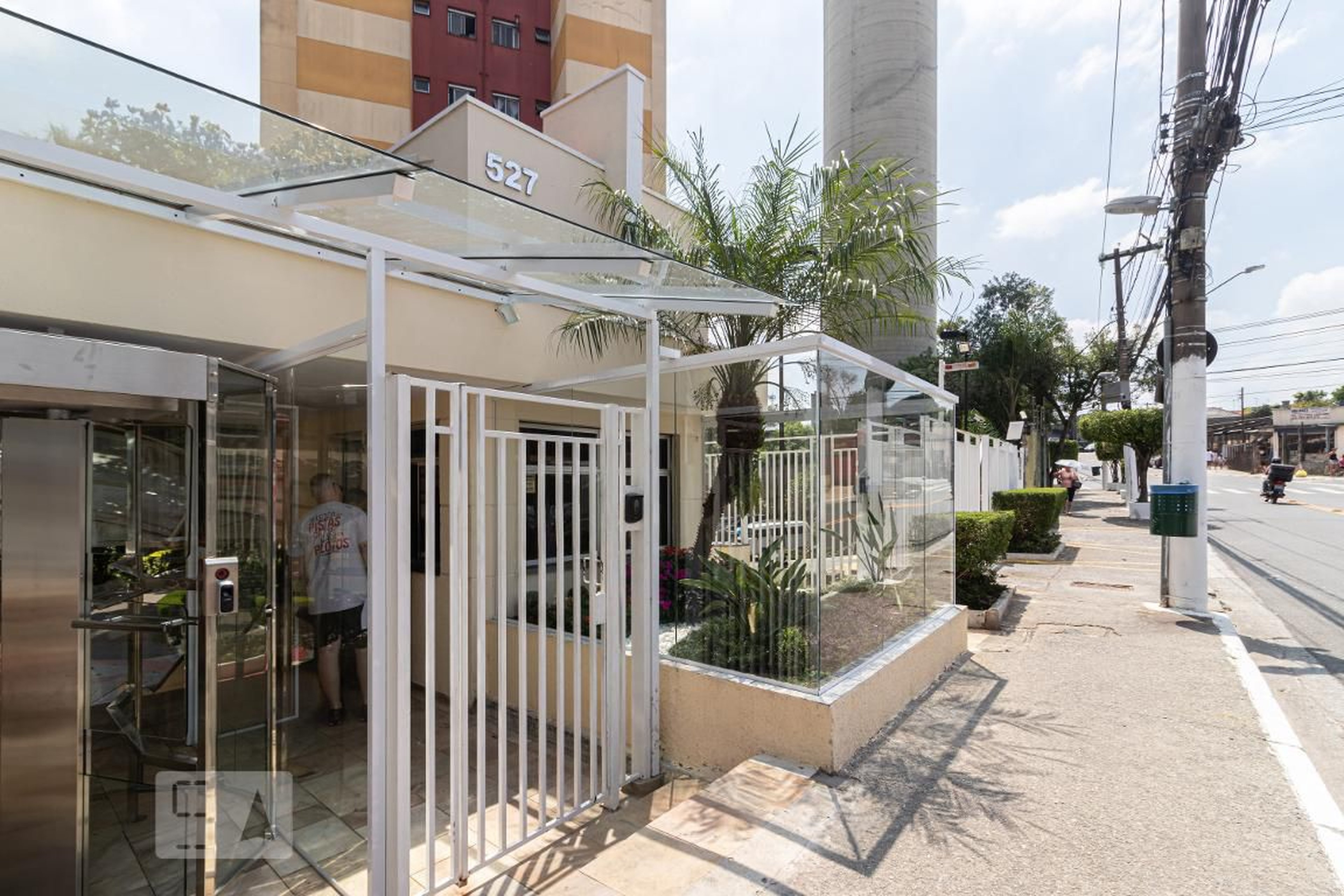 Fachada Condomínio Chácara das Flores