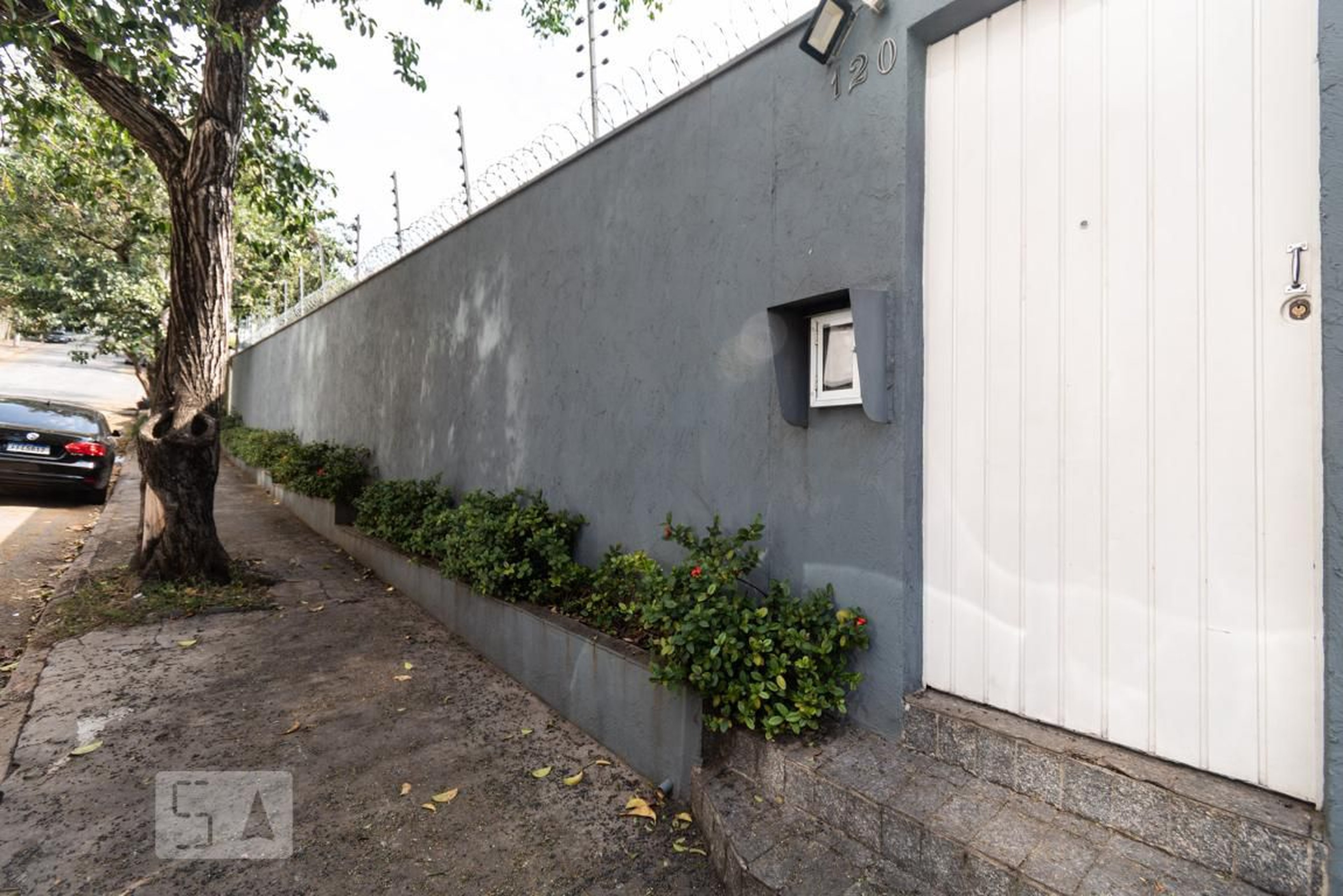 Fachada Condomínio em Rua Paris, 120