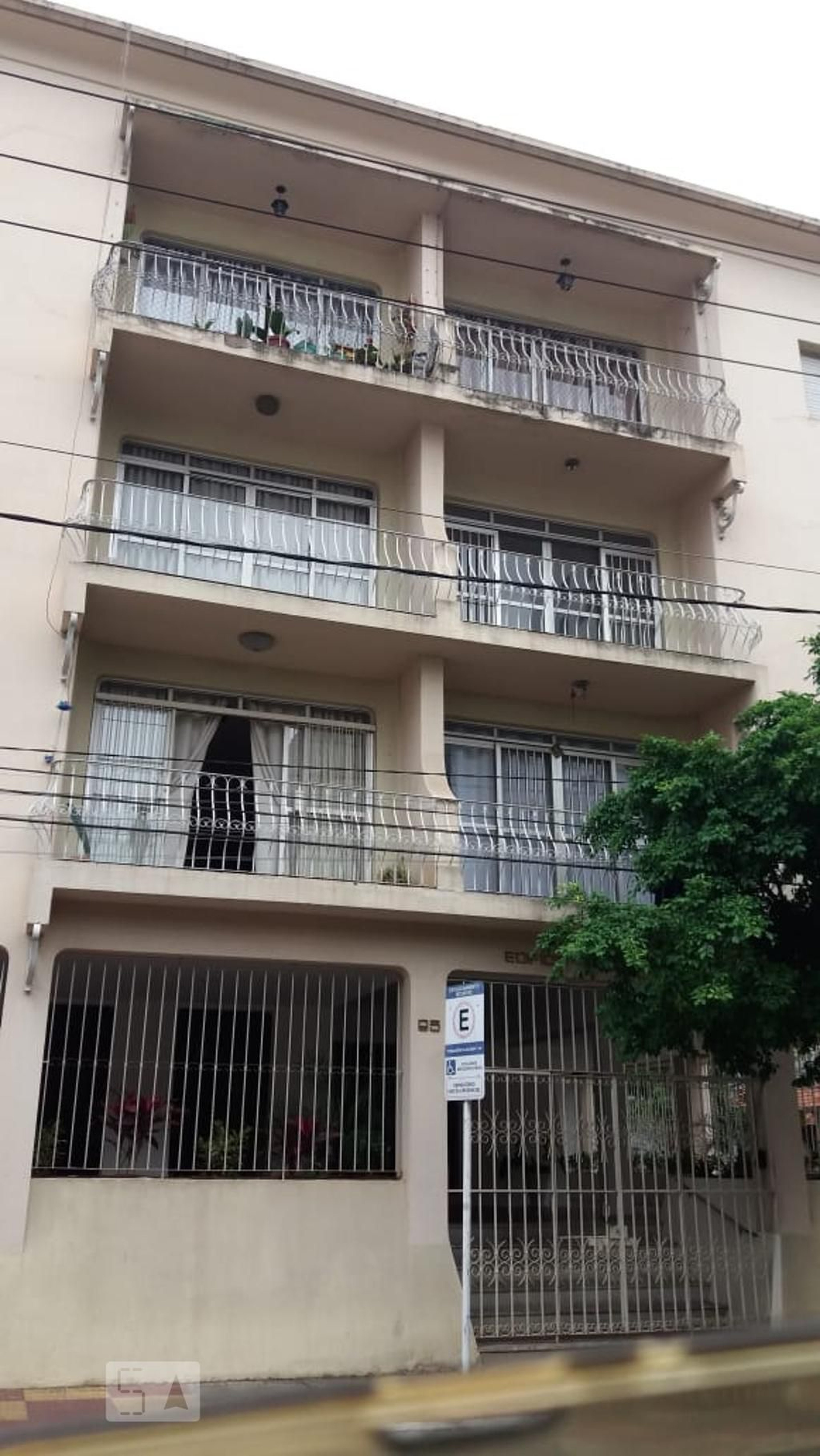 Fachada Condomínio em Rua Piauí, 95