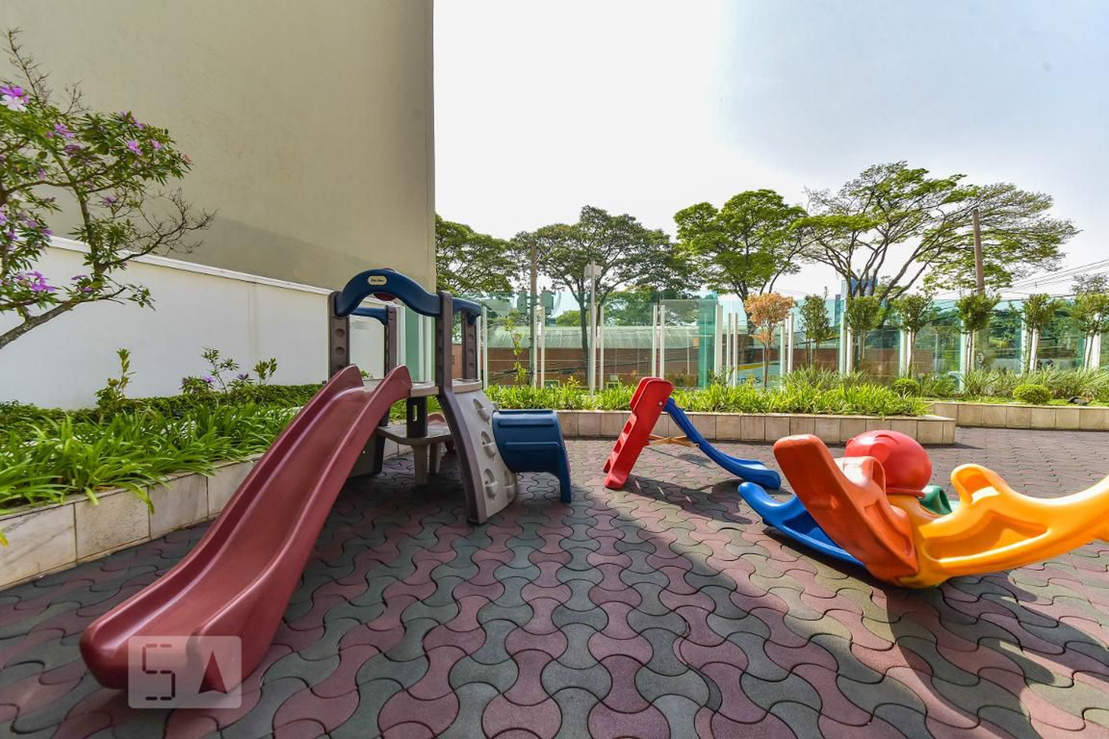Playground - Diamond Residence
