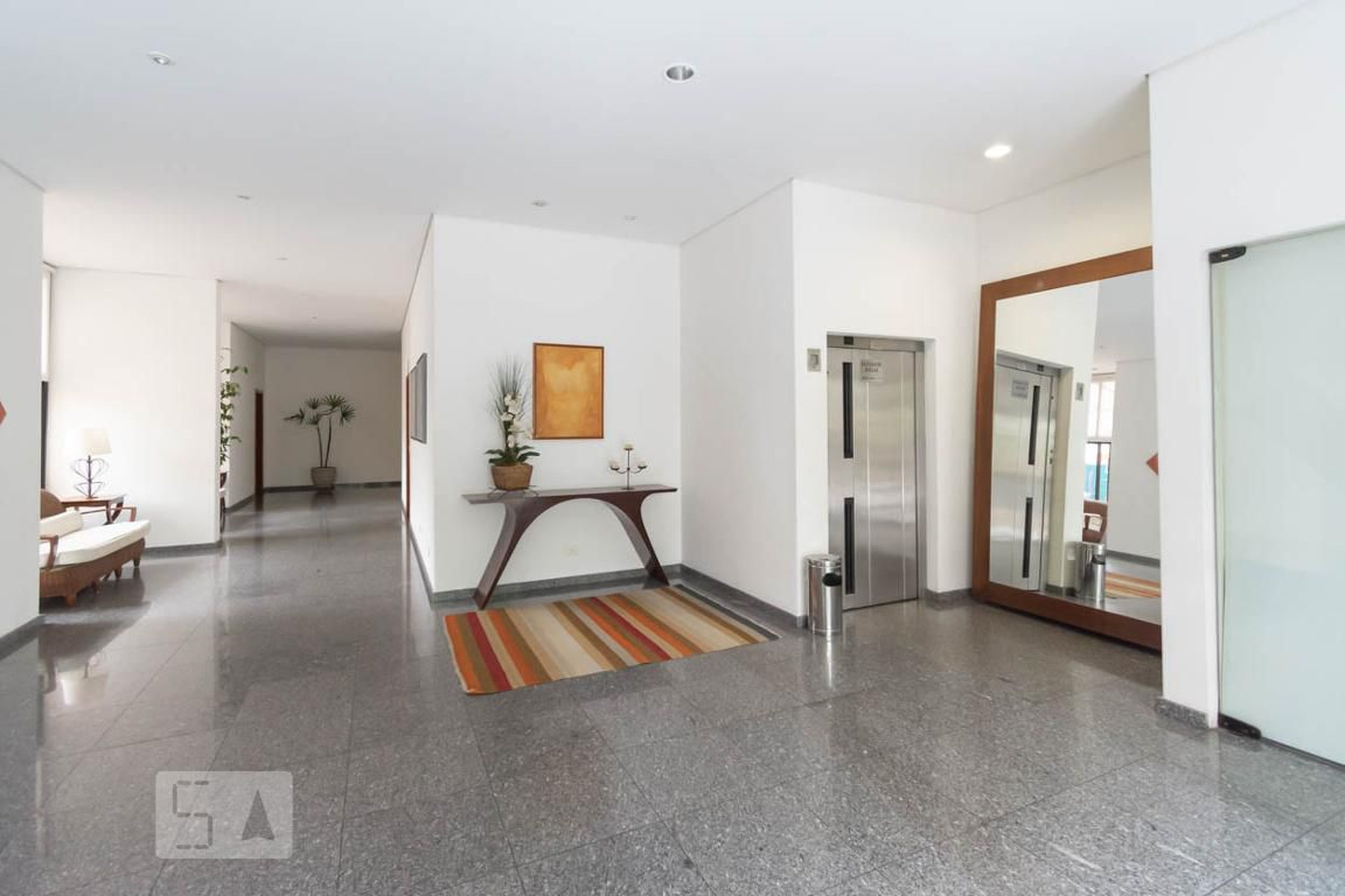 Hall Entrada - Edifício Guatan