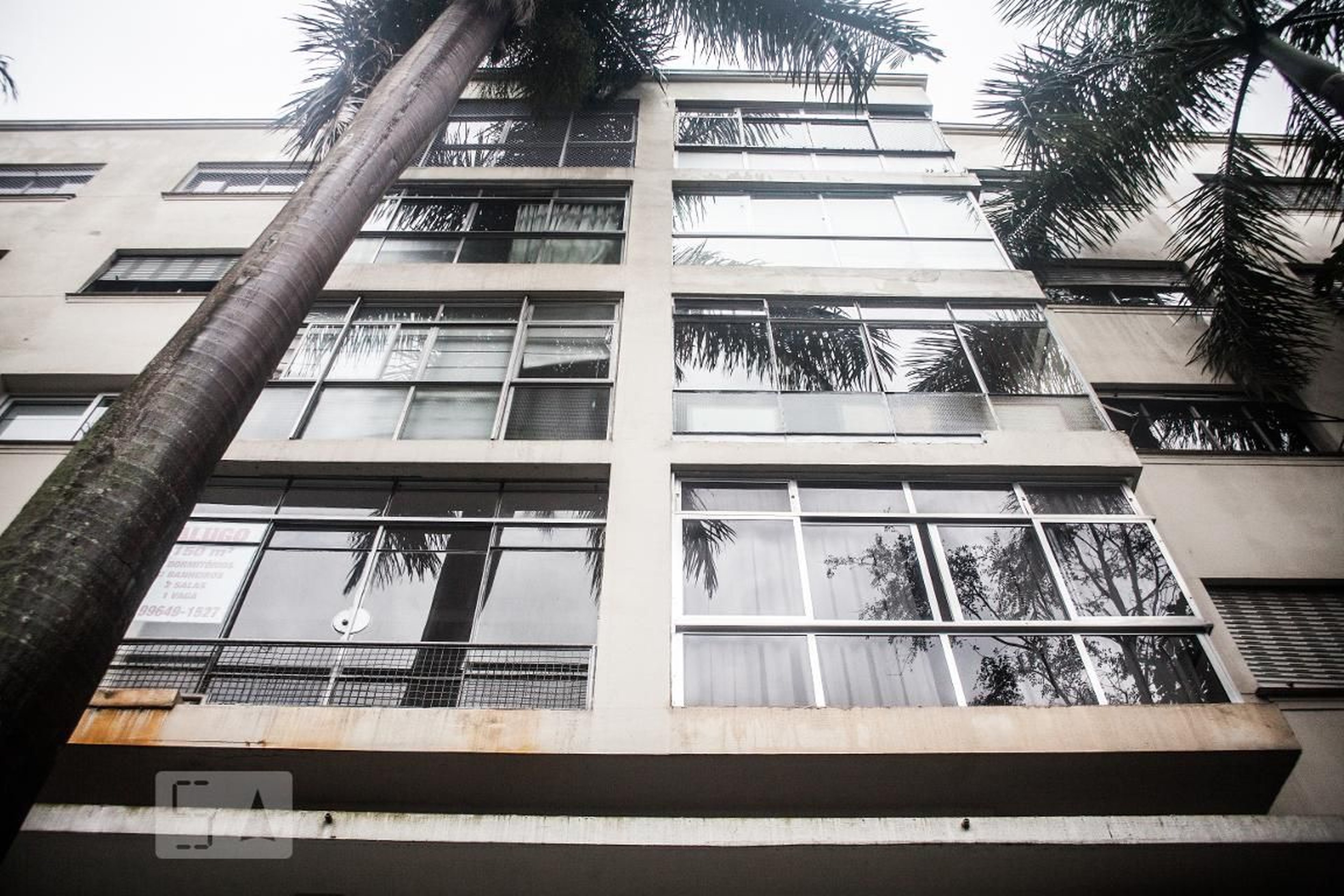 Fachada do Prédio Condomínio Queen Elizabeth