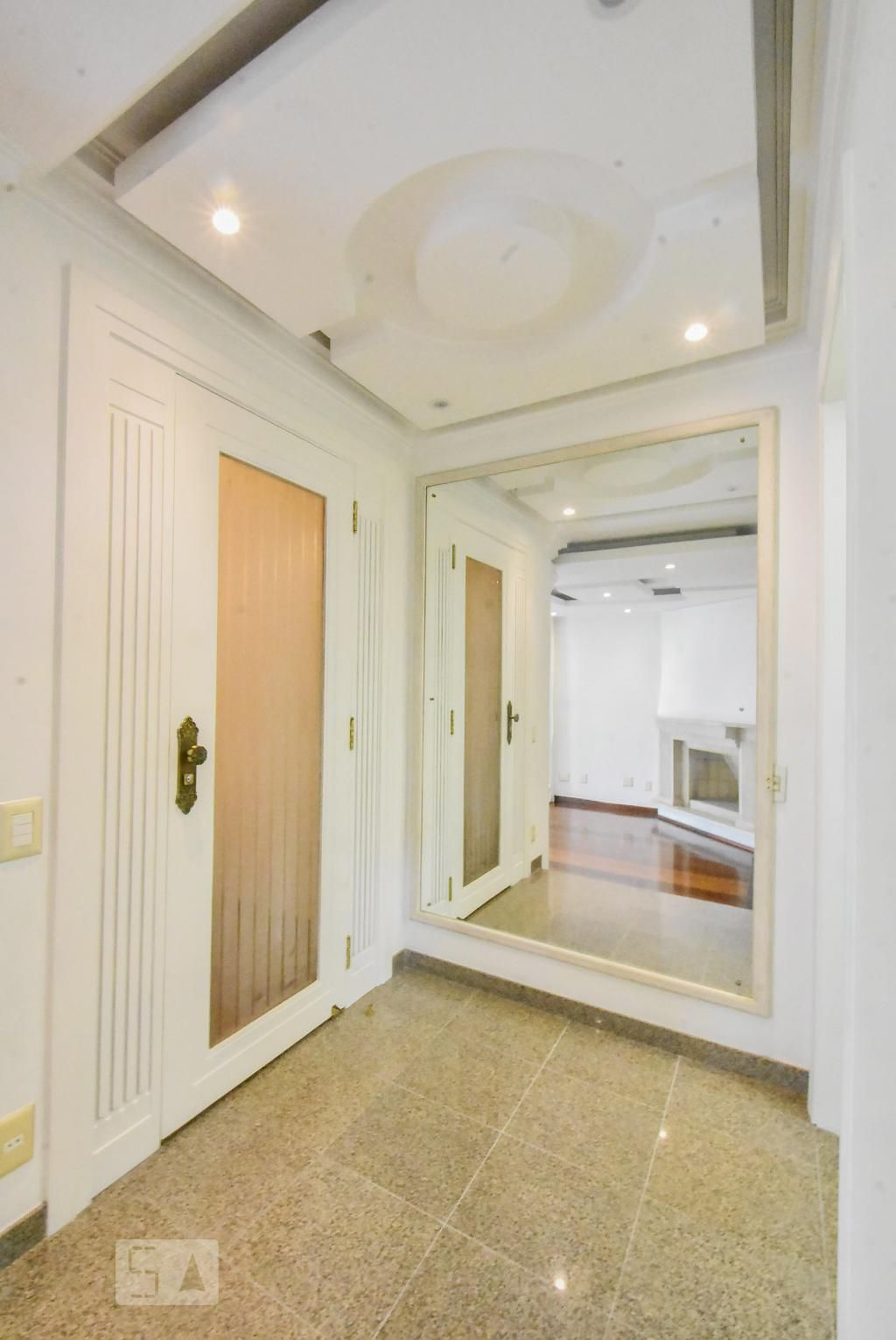 Entrada Social - Campo Belo