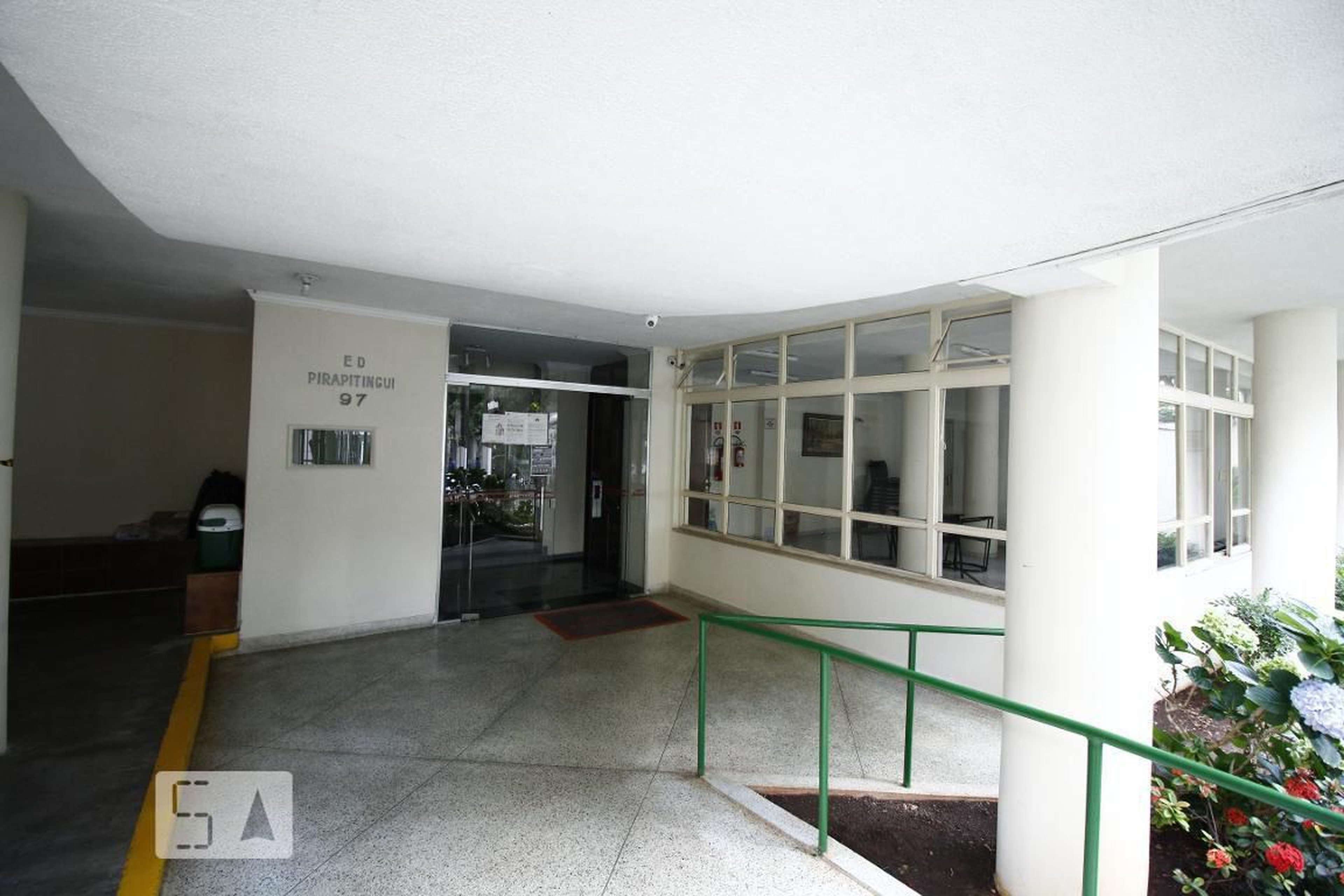 Entrada - Edifício Pirapitingui