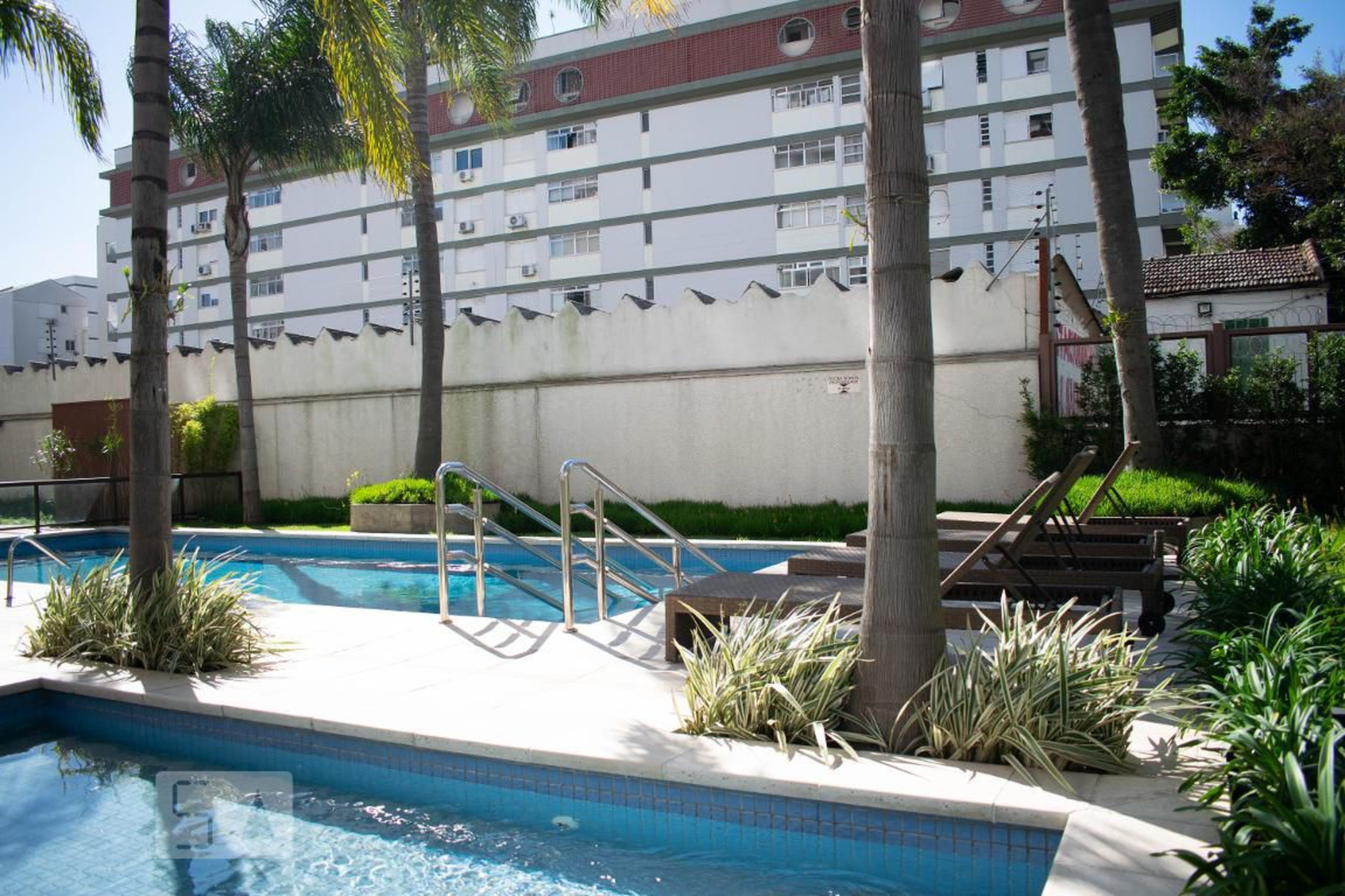 Piscina - Confraria Menino Deus