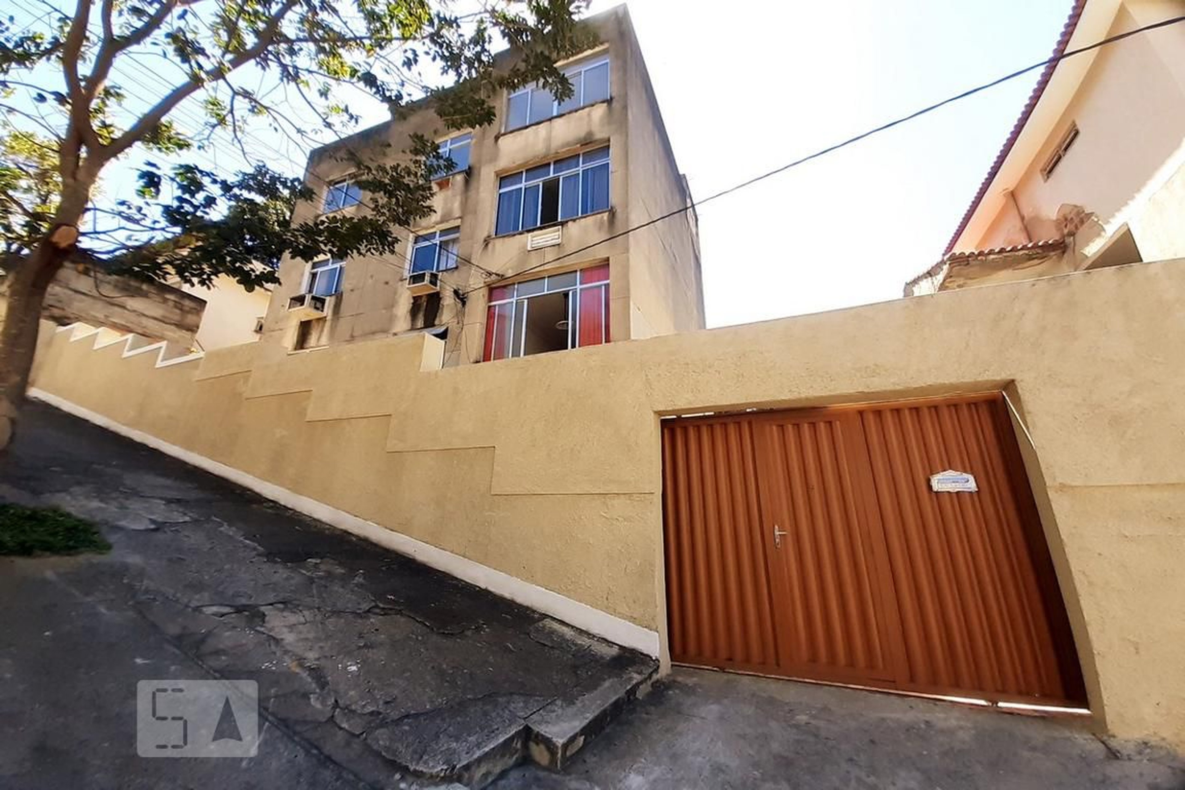 Fachada Condomínio em Rua Azamor, 150
