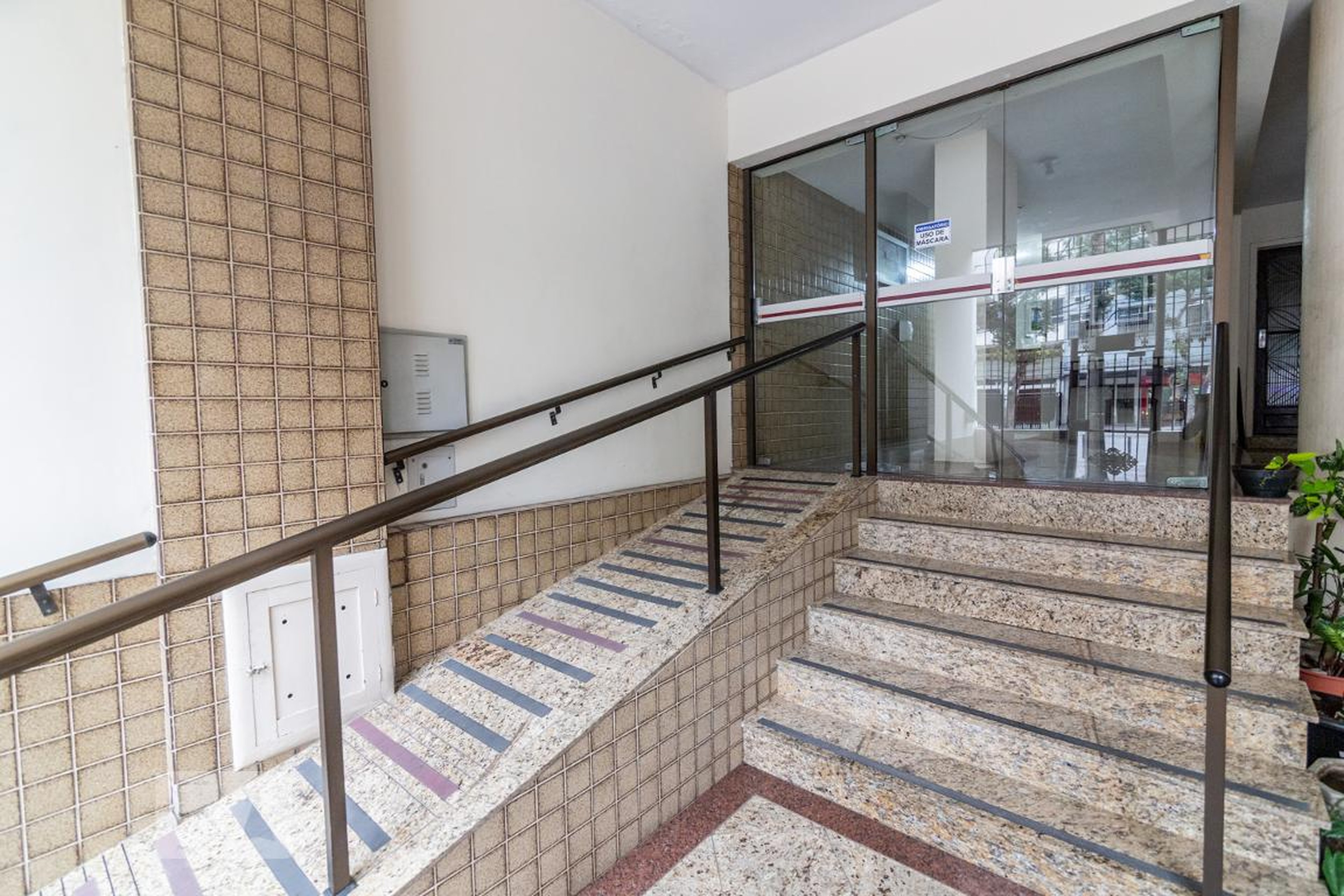 Hall de Entrada - Edifício Comendador Satamini