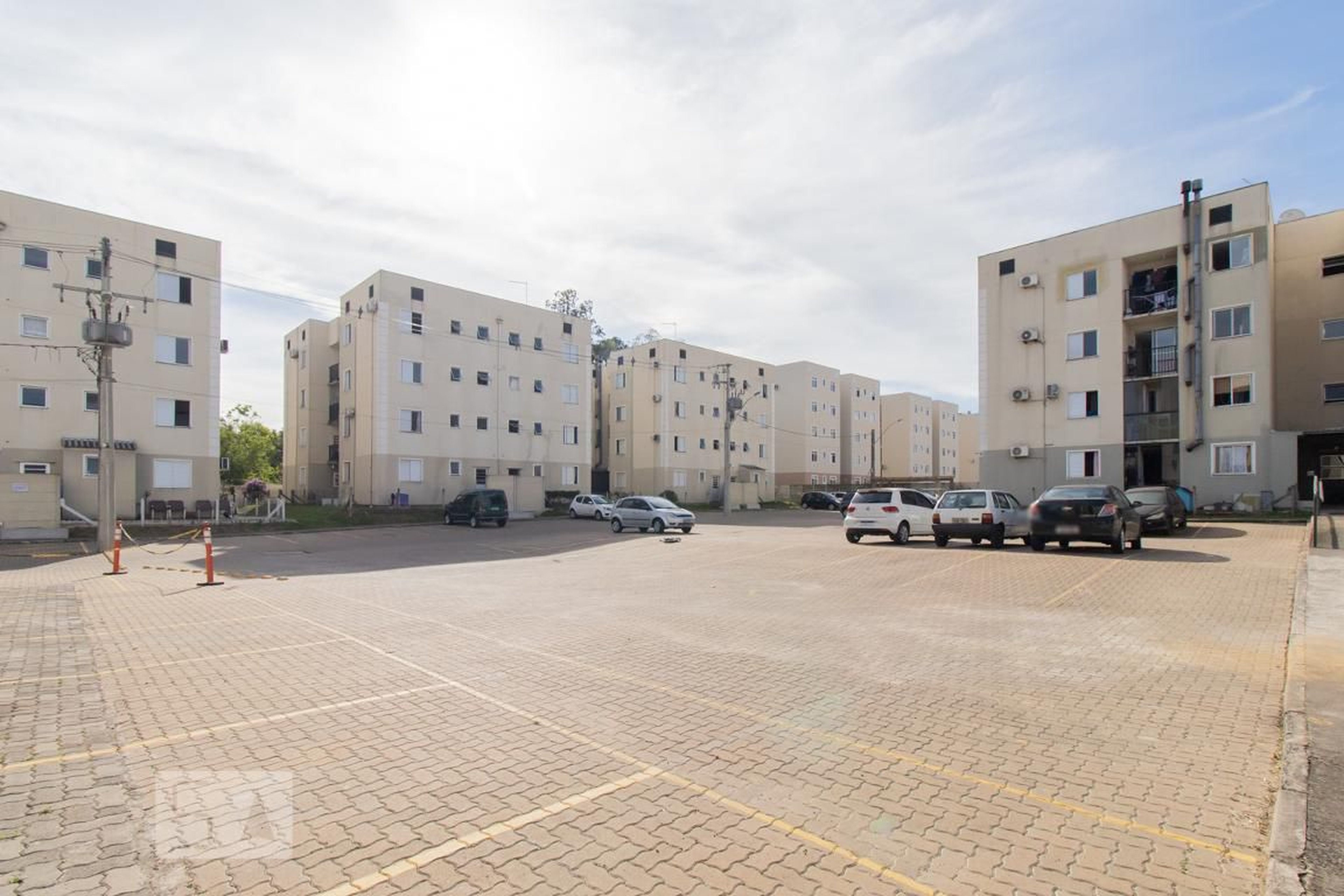 Condomínio - Residencial Veneza