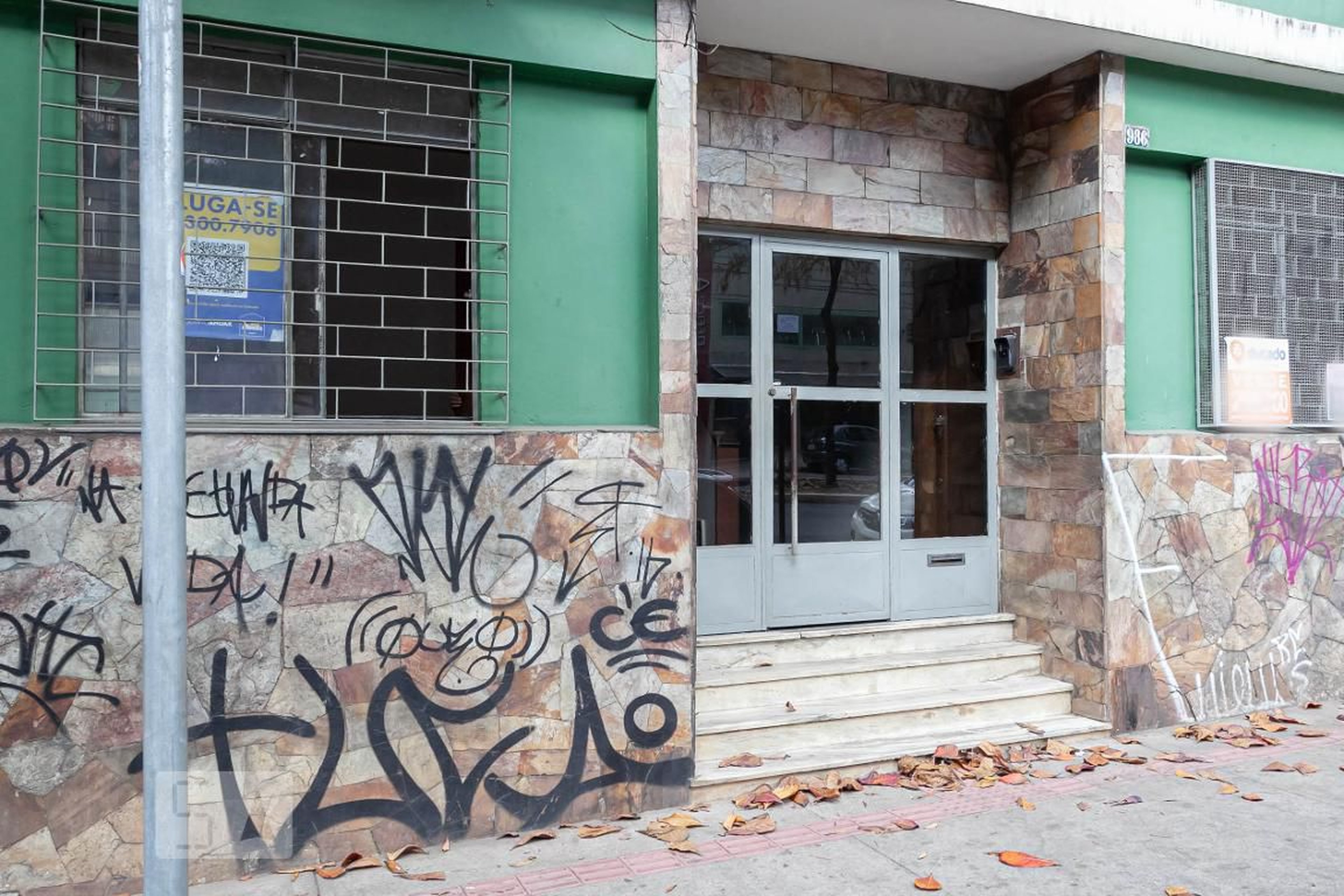 Fachada Condomínio em Avenida Silviano Brandão, 986