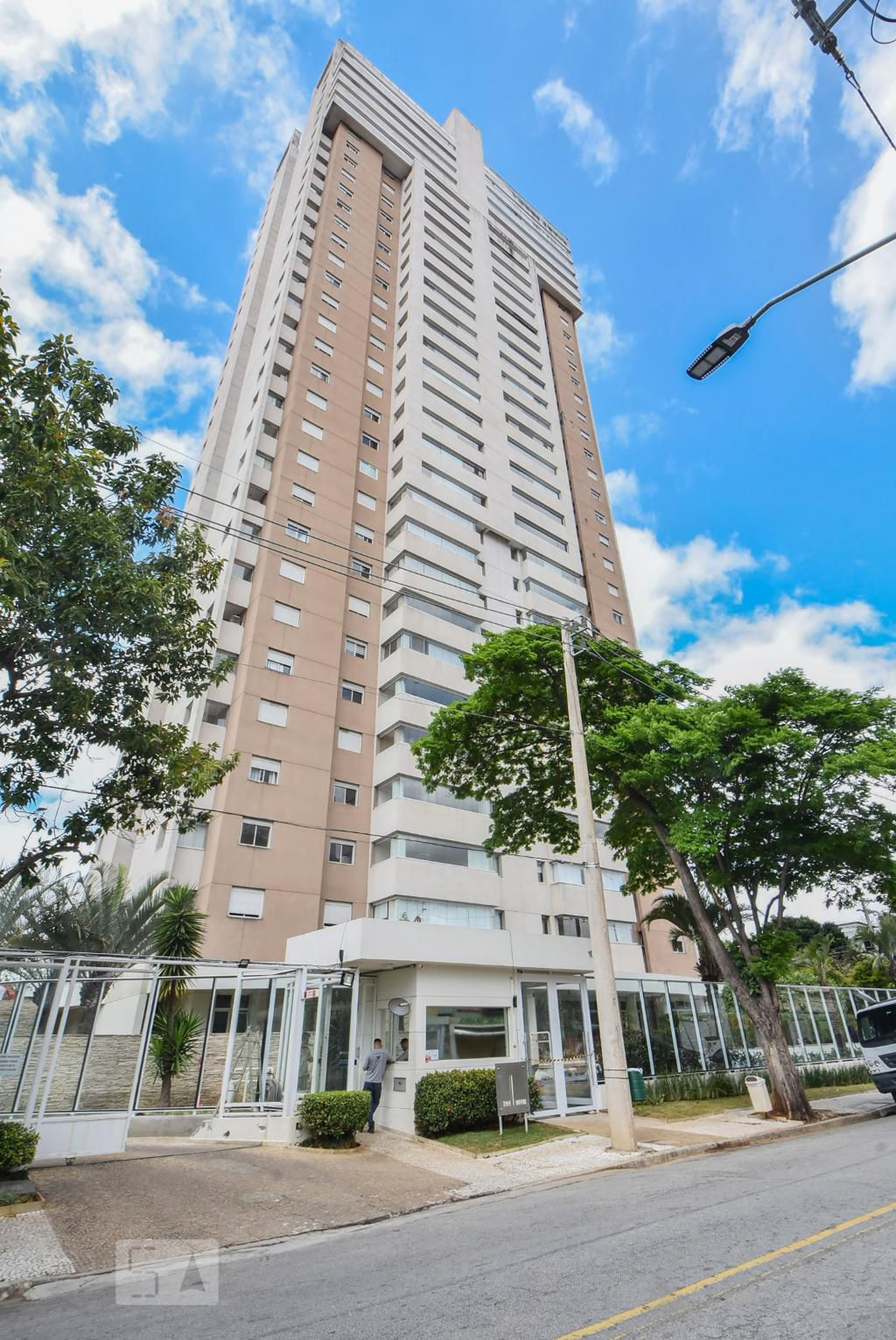 Prédio Condomínio The View