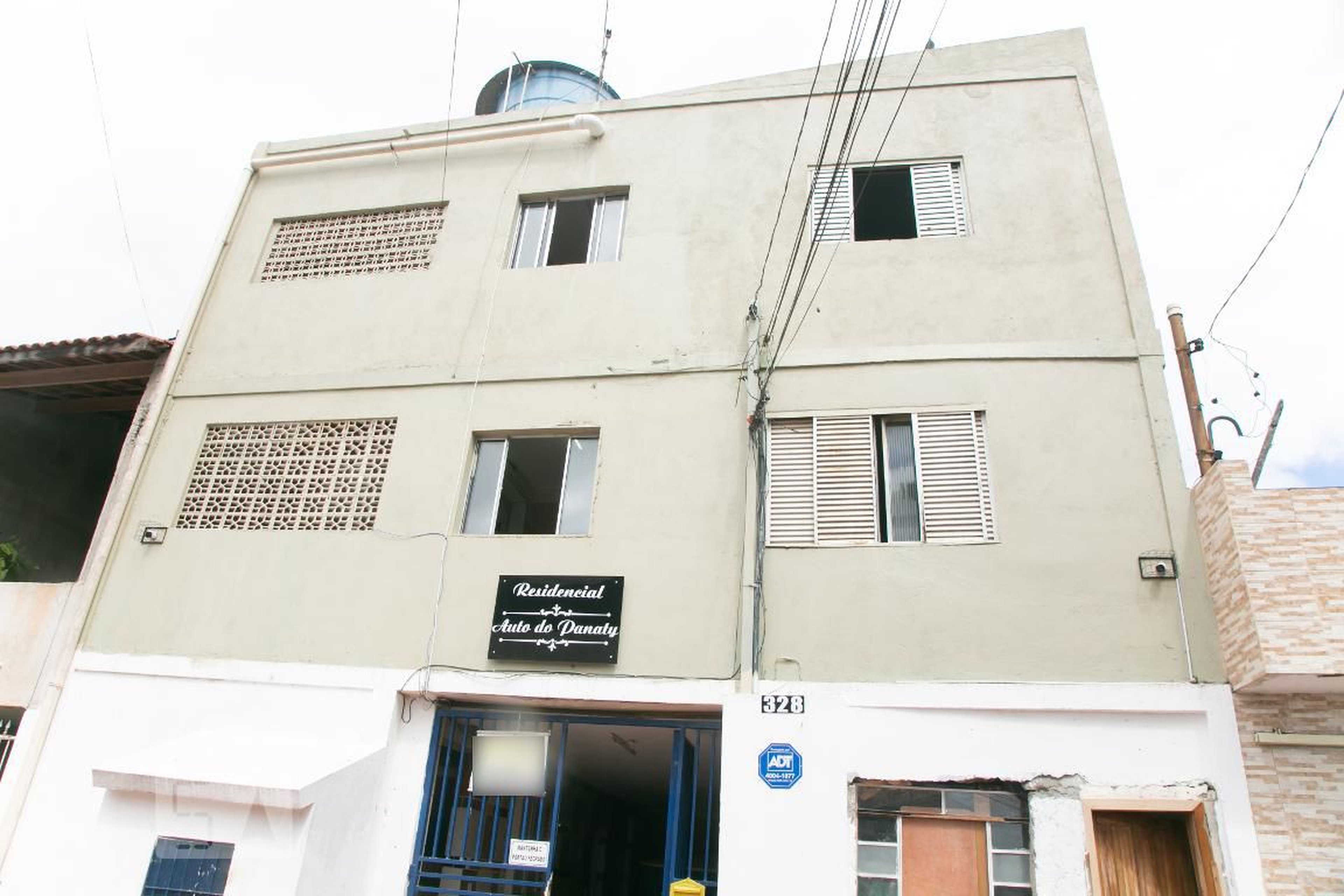 Fachada Condomínio em Avenida Serra do Panati, 328