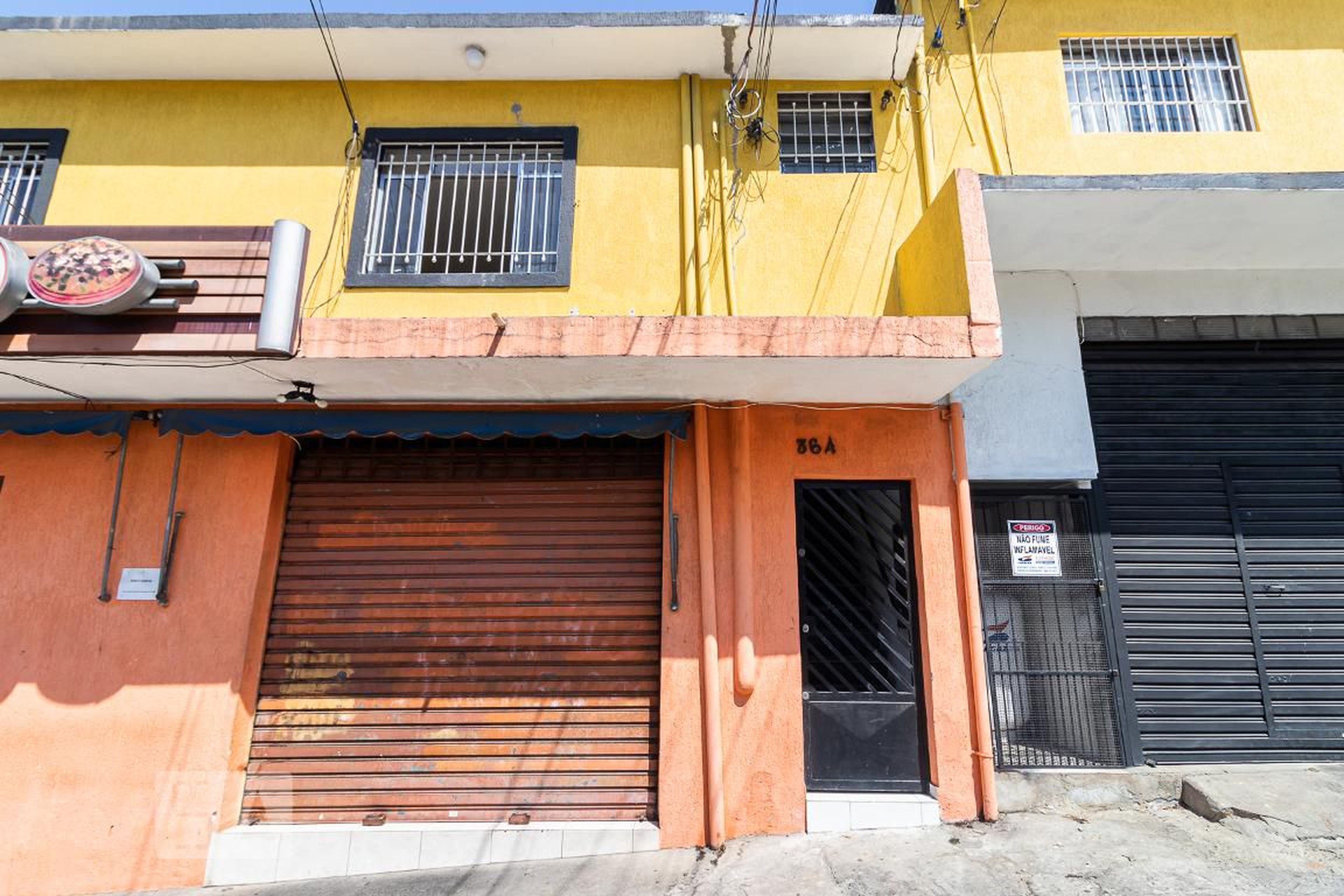 Fachada Condomínio em Rua Othonieu Bispo Cardoso, 364