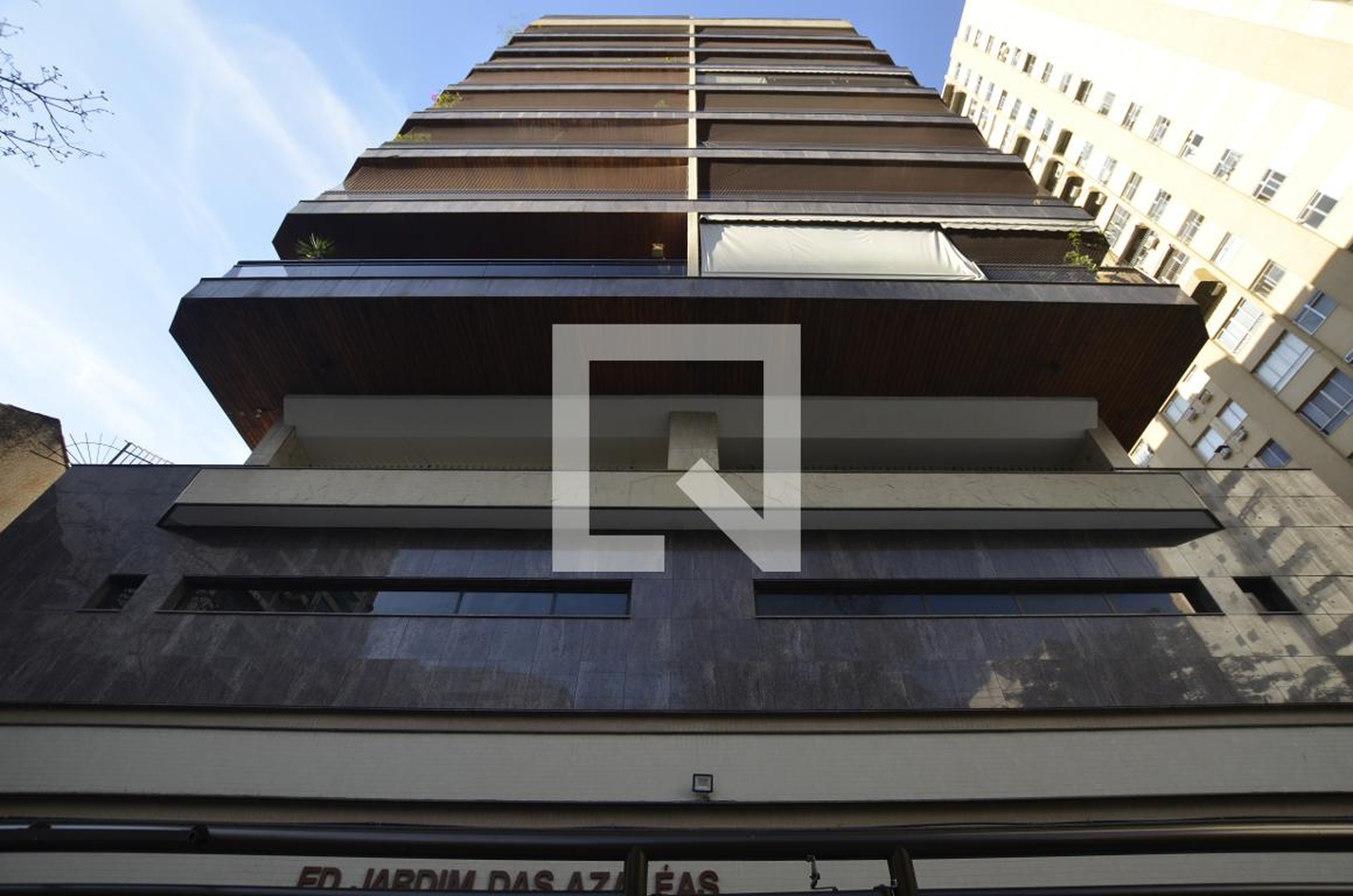 Fachada Condomínio em Rua Ministro Otávio Kelly, 457