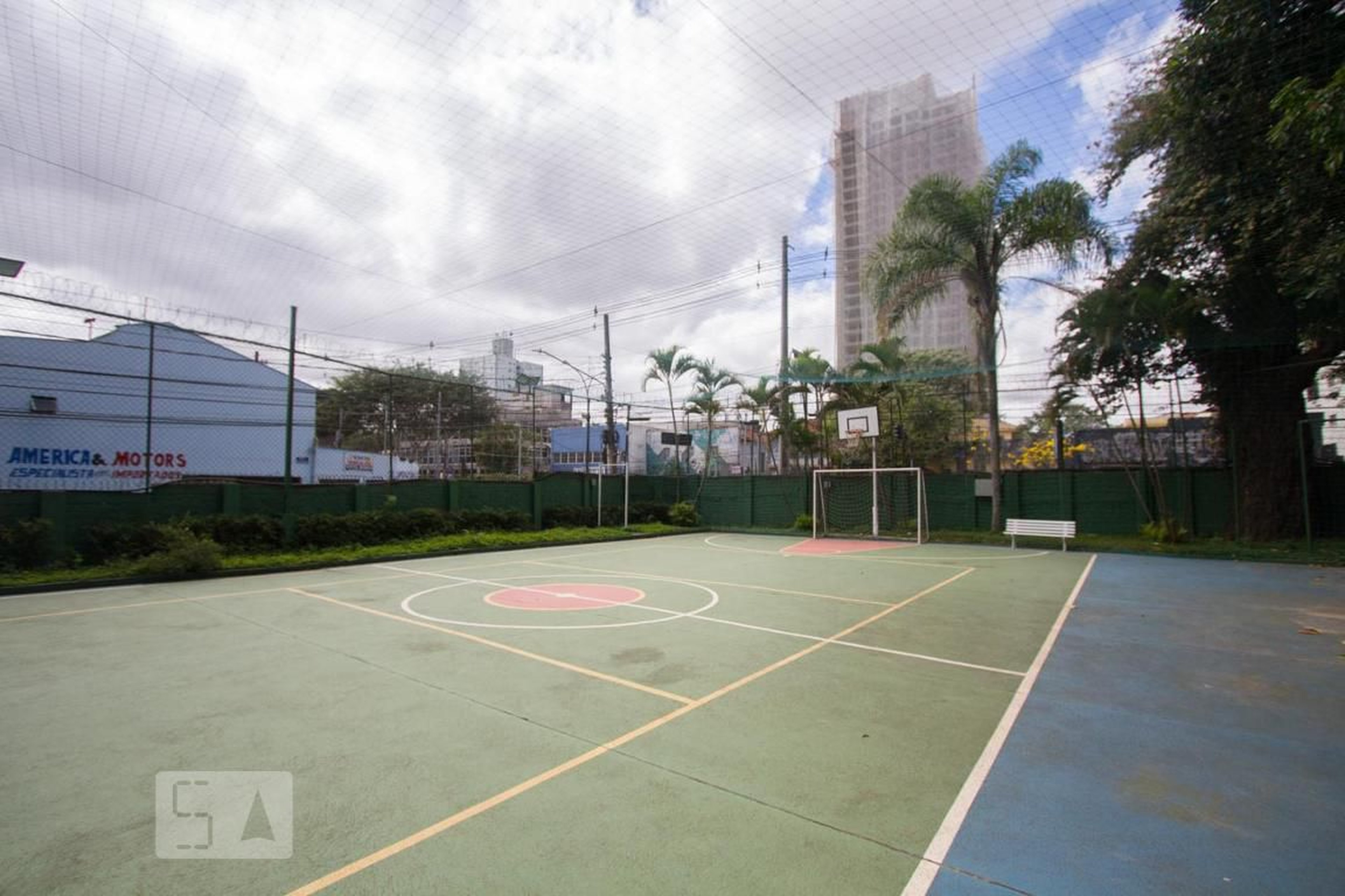 Quadra - Parque dos Cisnes