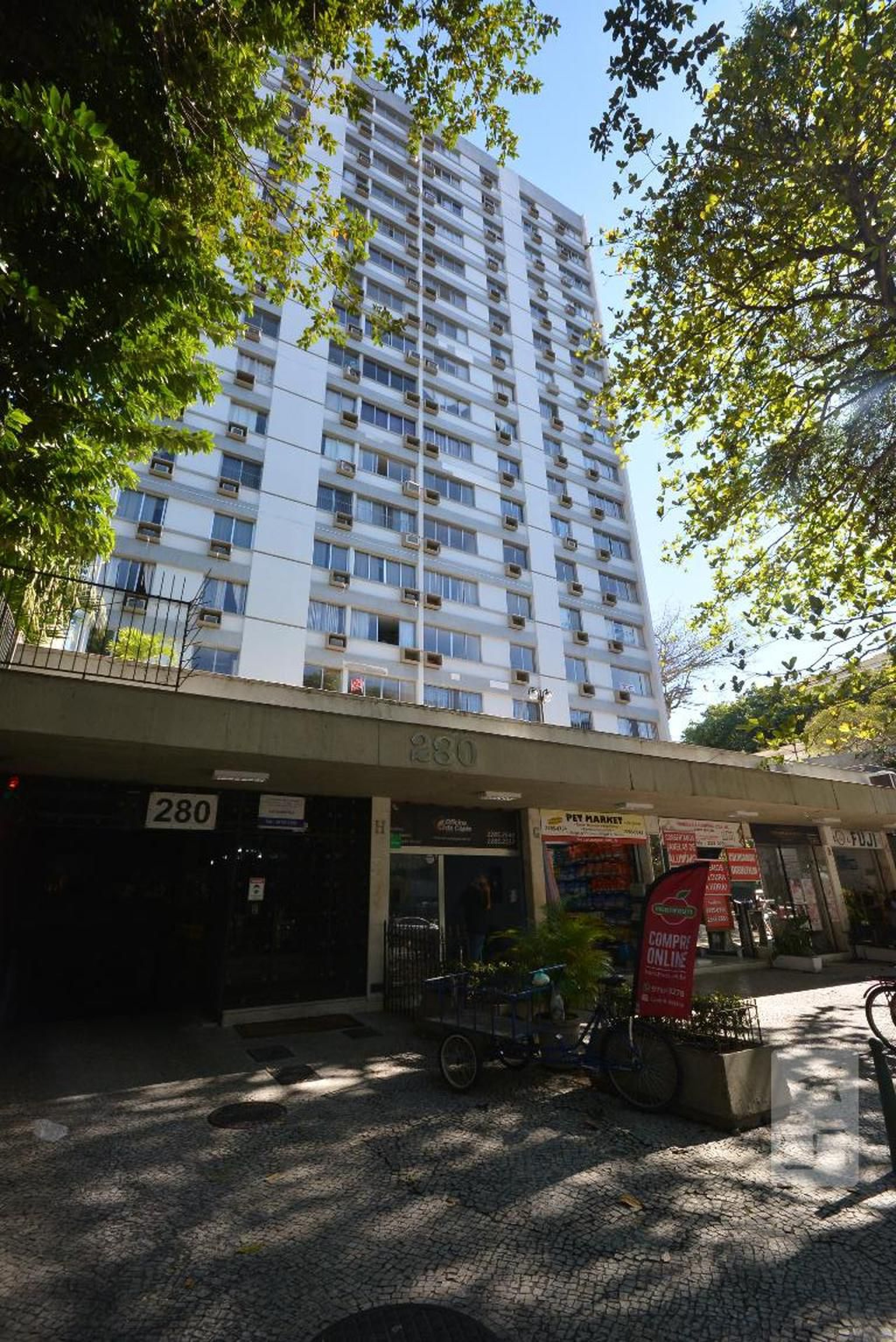 Fachada do Prédio Edifício Tirreno