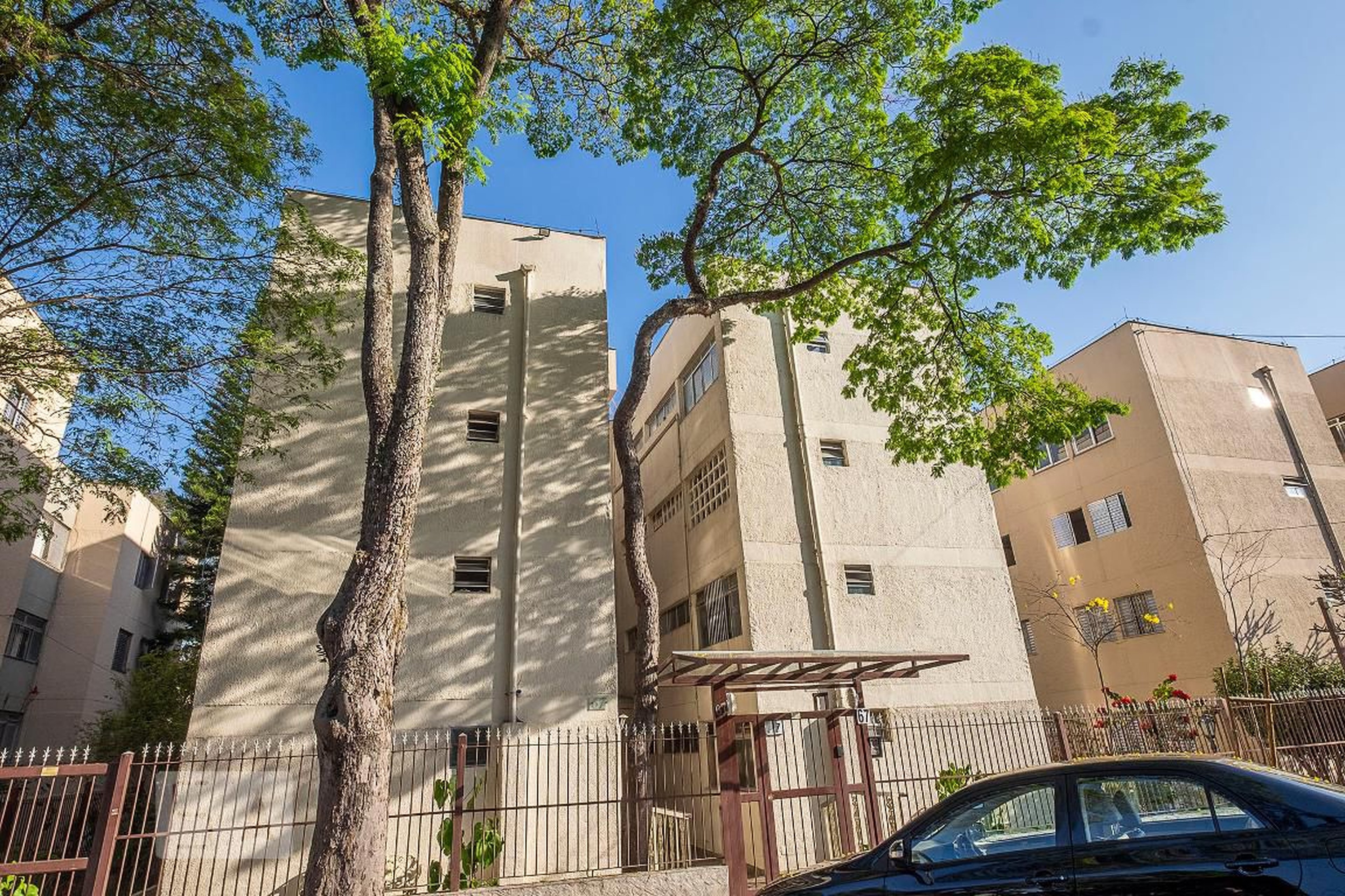 Fachada Condomínio em Rua Doutor Rubens Rebouças de Carvalho, 67