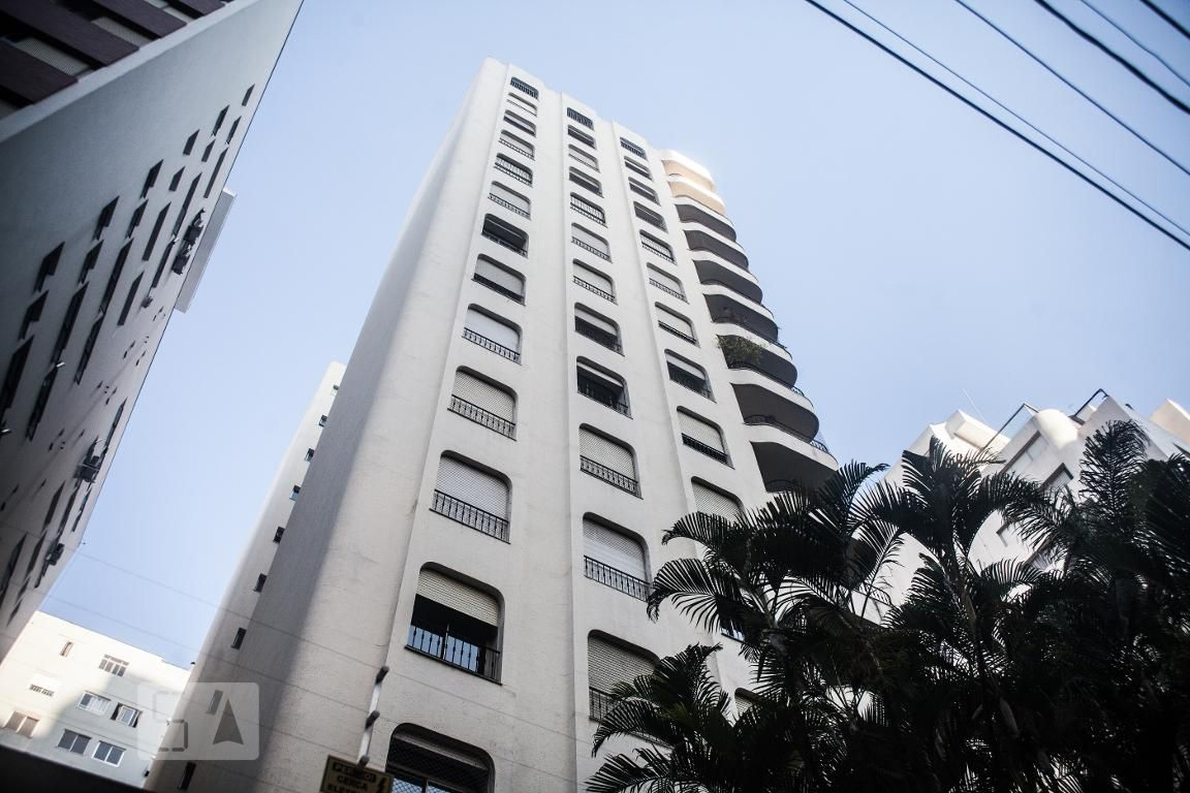 Fachada do Prédio Condomínio Caraibas