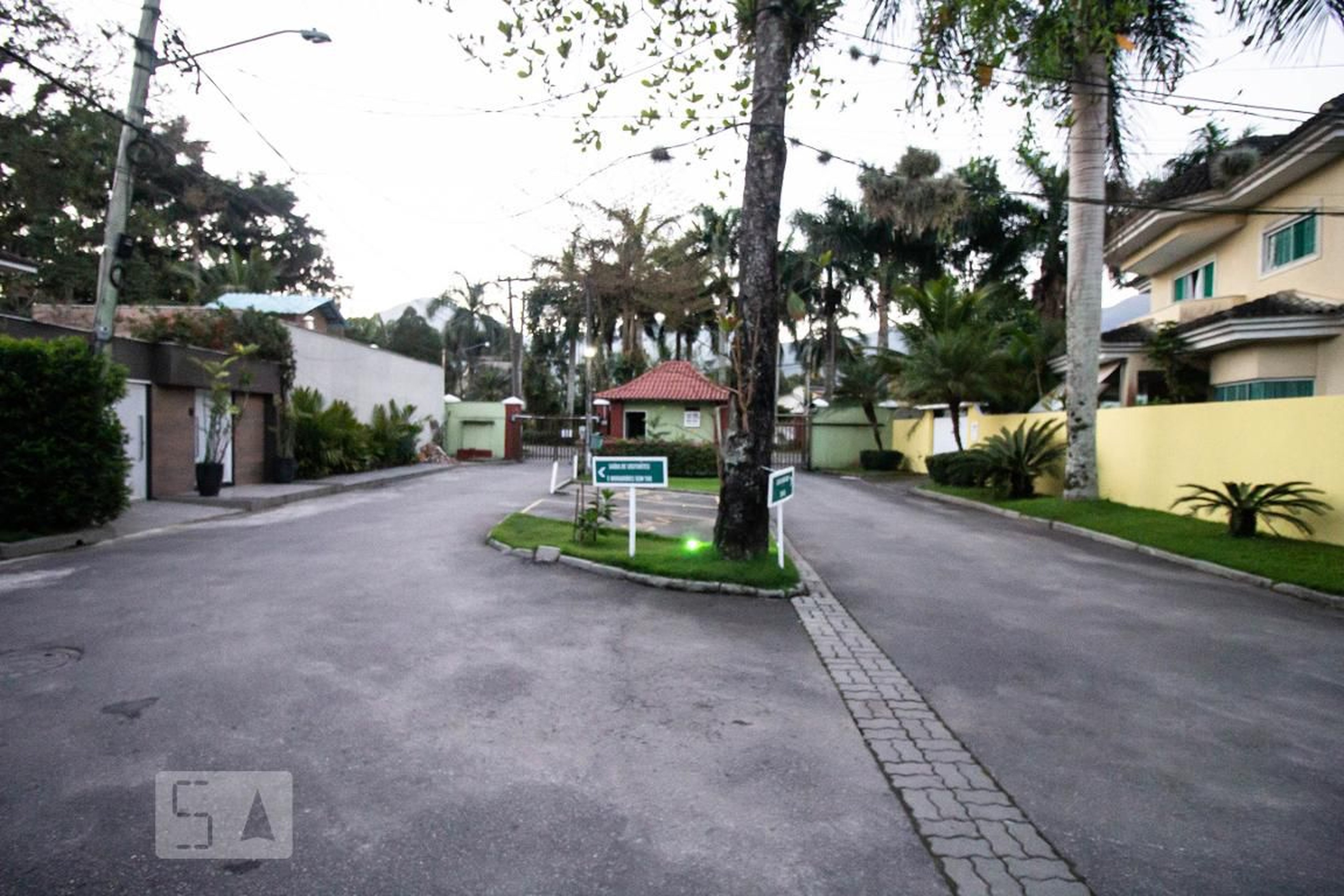 Condomínio - Residencial Jardim Itauna