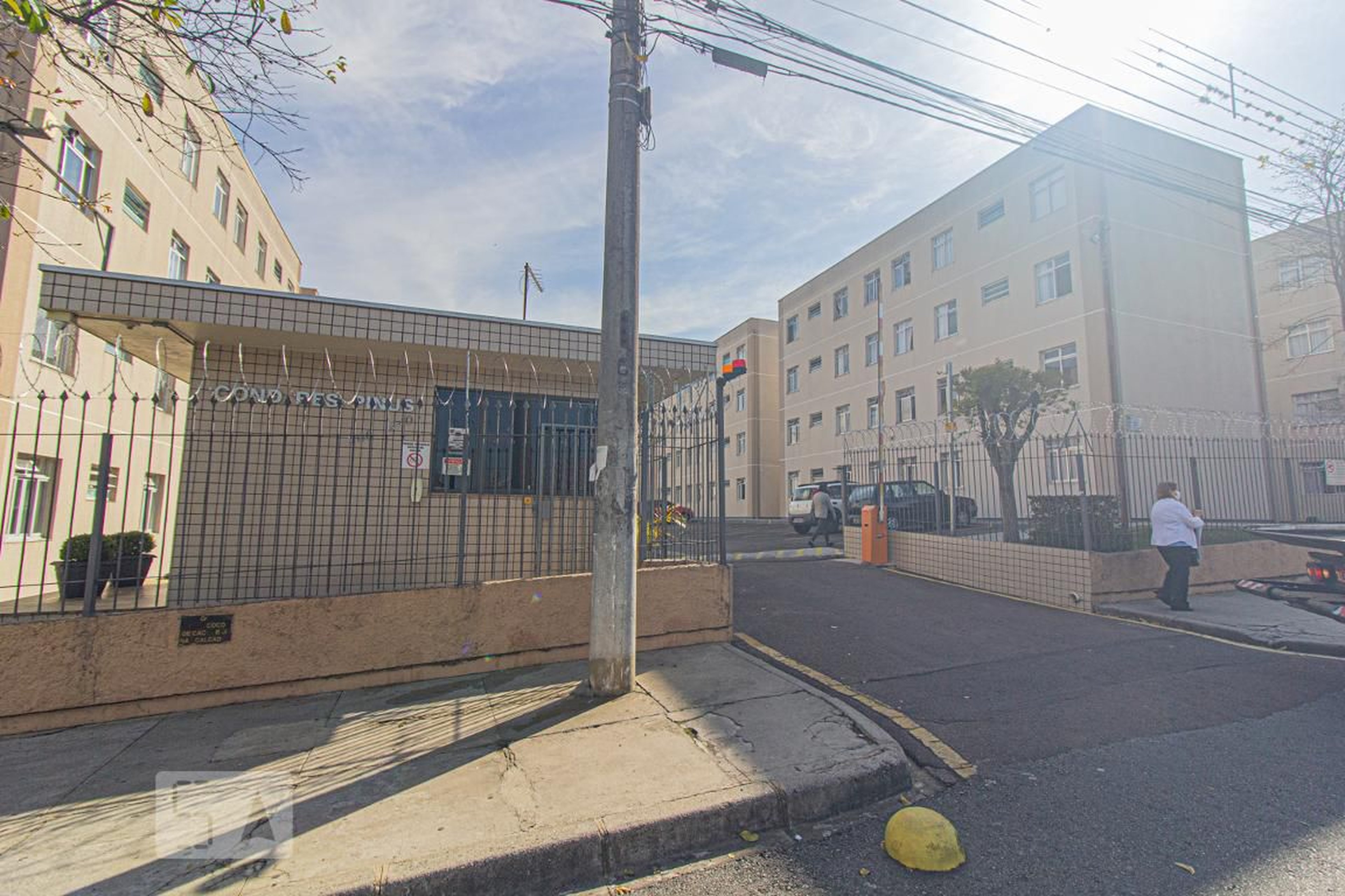 Fachada do Condomínio Condomínio em Rua Professor Waldir de Jesus, 110