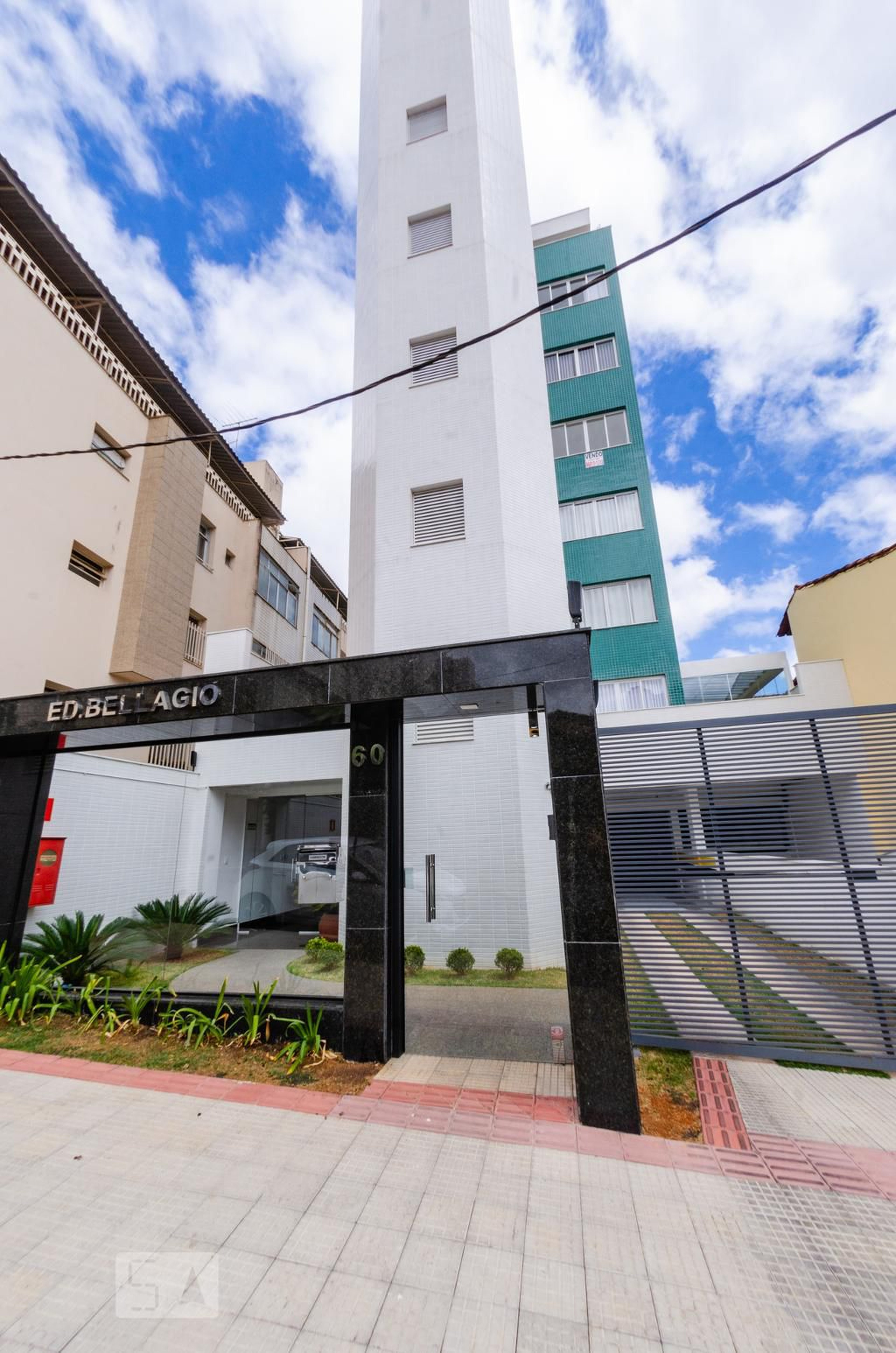 Fachada Condomínio em Rua Xavier de Gouvêia, 60