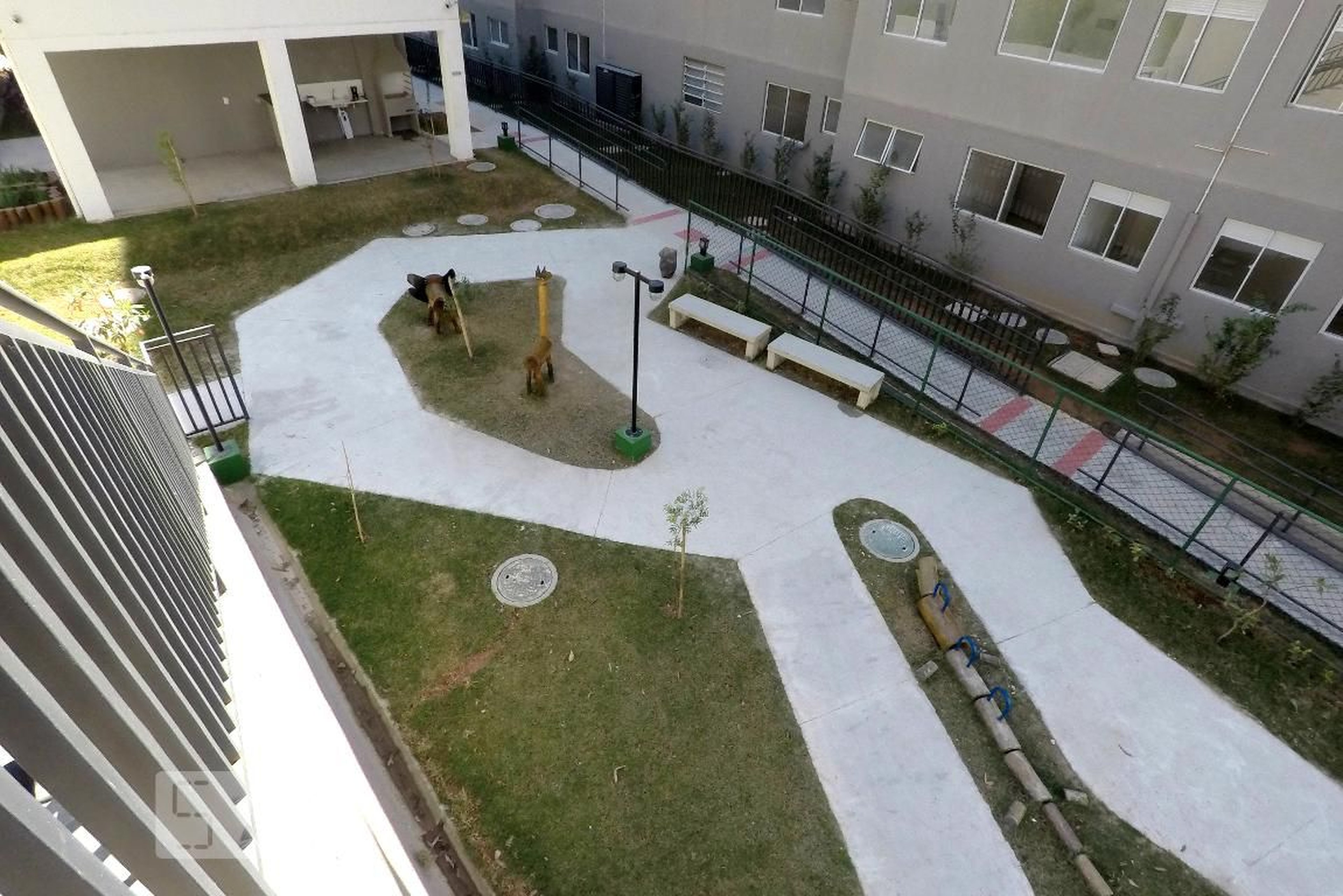 Área Externa - Parque Botânico Quaresmeira