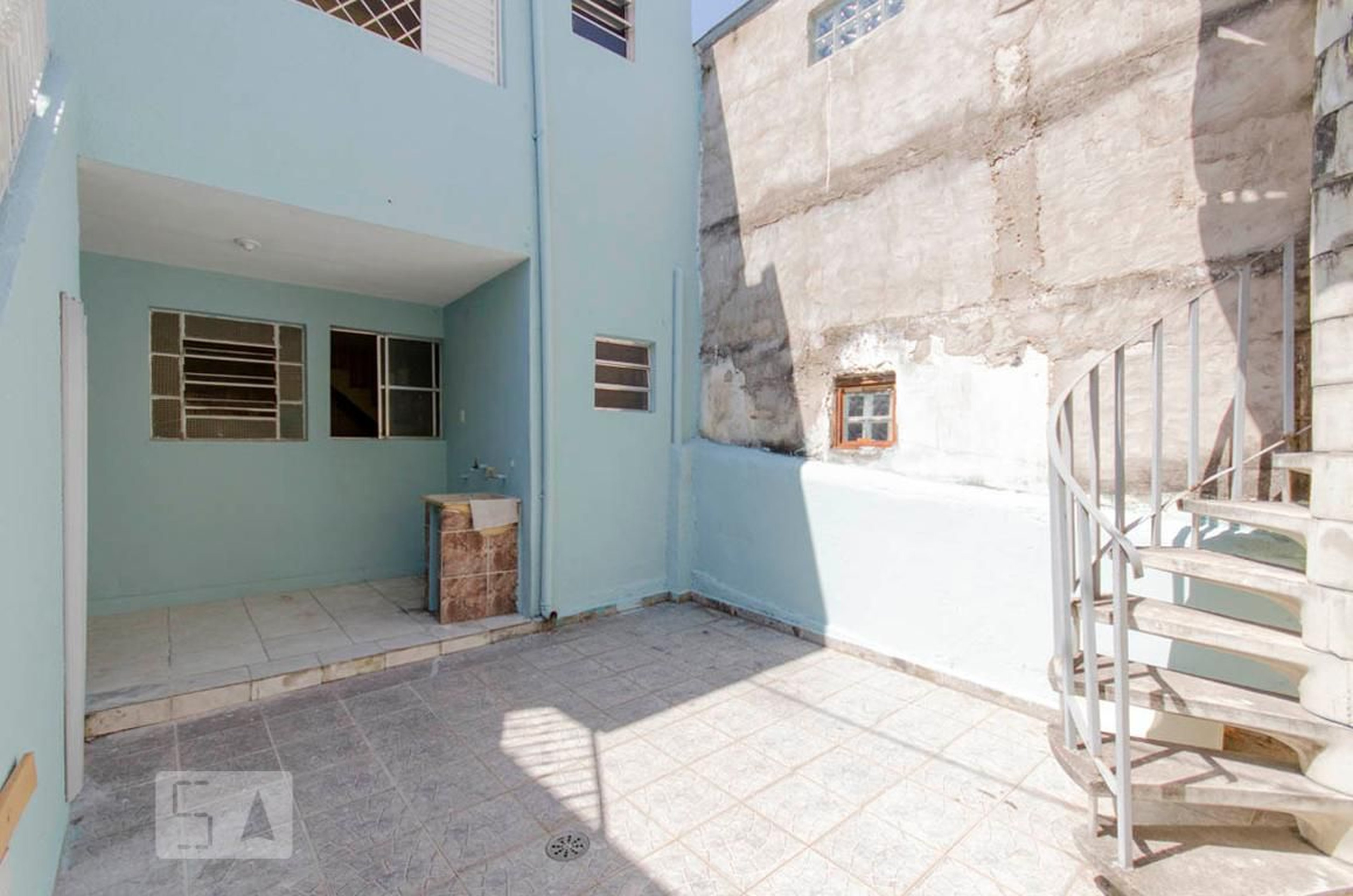 Área Comum - Entrada - null