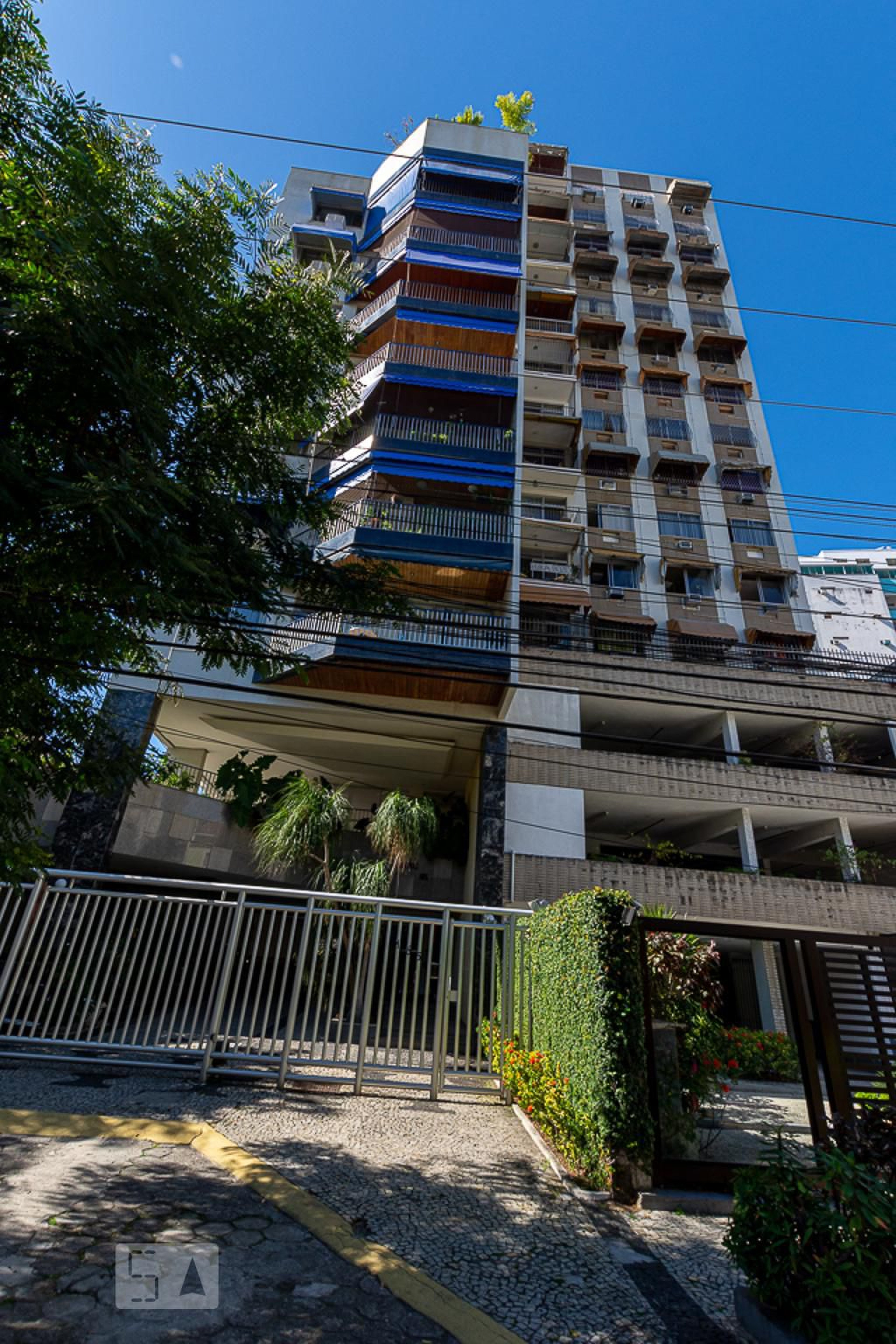 Fachada do Condomínio Condomínio Algarve