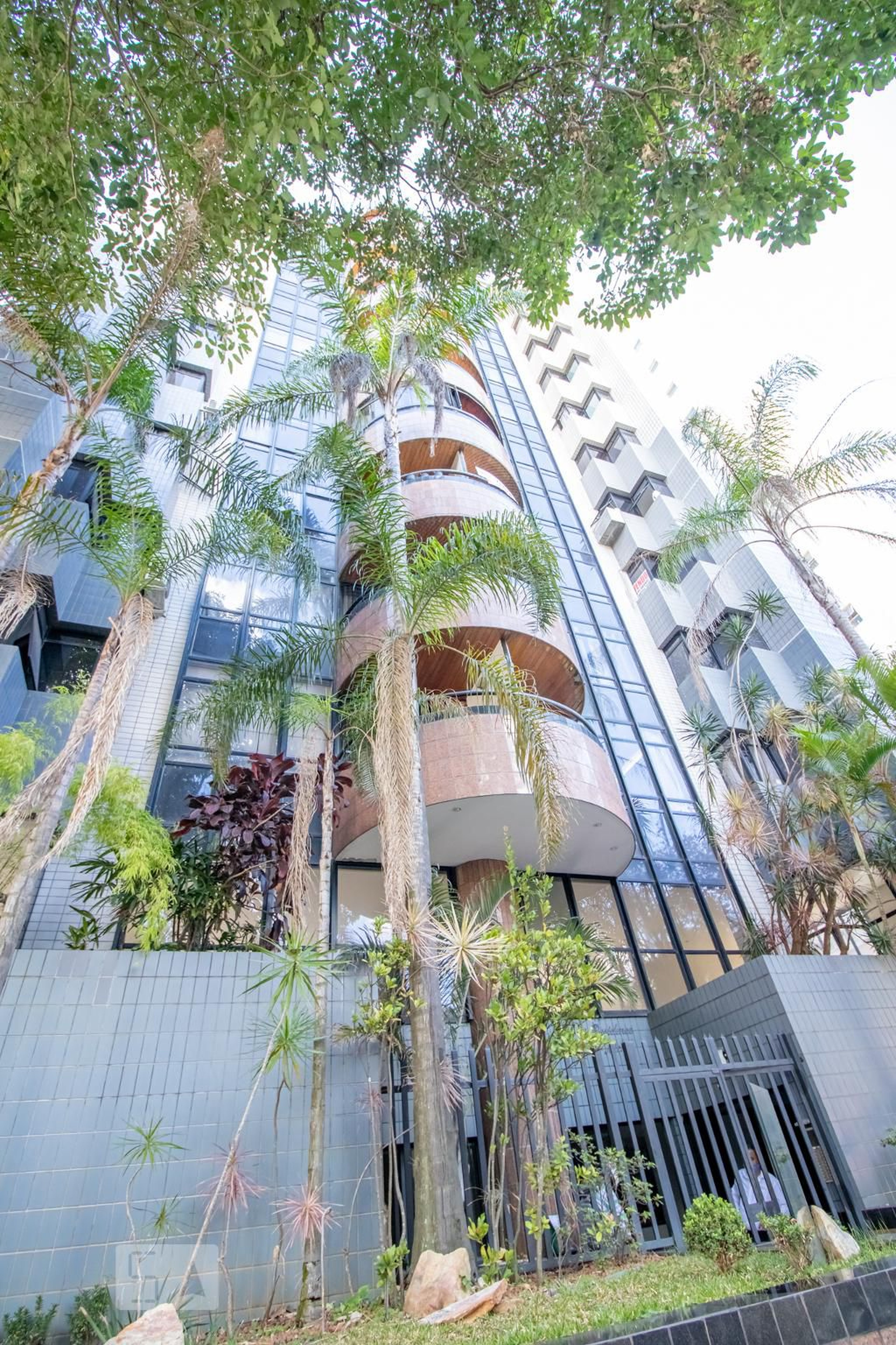 Fachada Condomínio em Rua Venezuela, 540