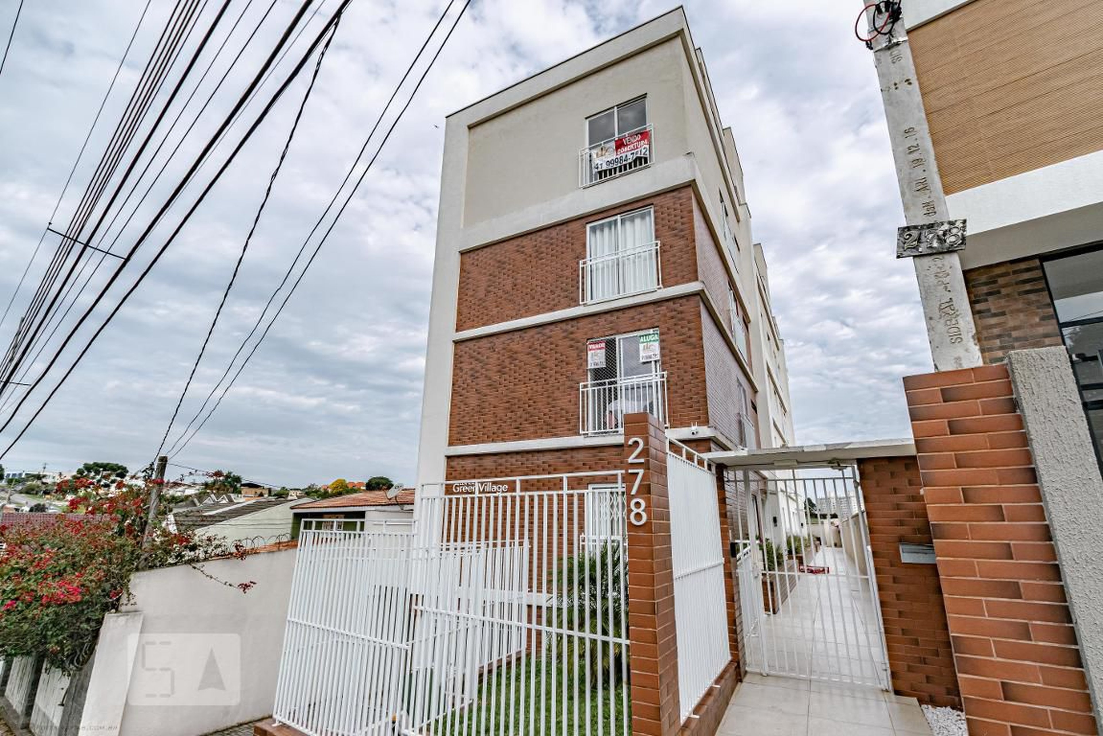 Fachada Condomínio em Rua Coronel Benedito Tertuliano Cordeiro, 278