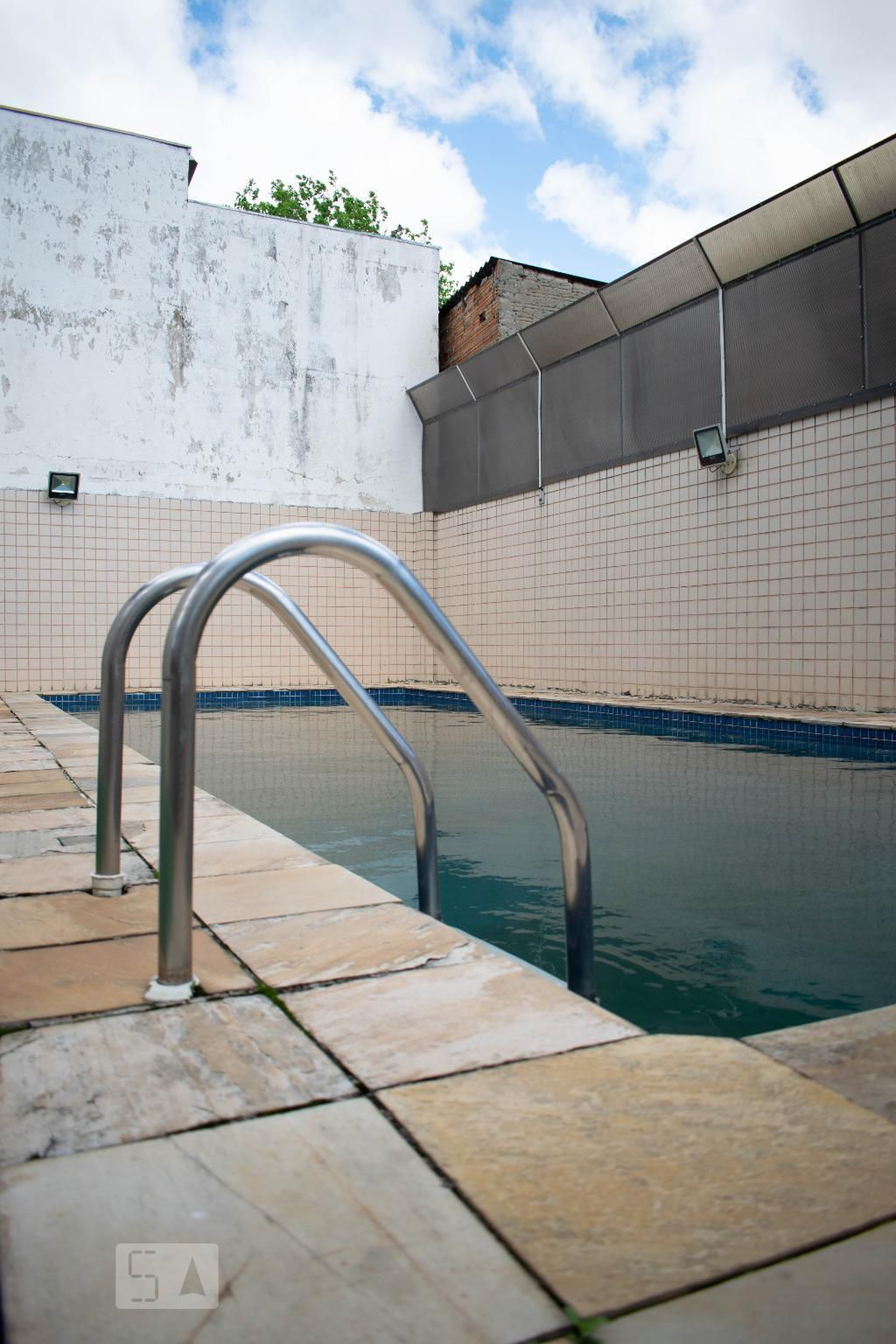 Piscina - Império do Sol