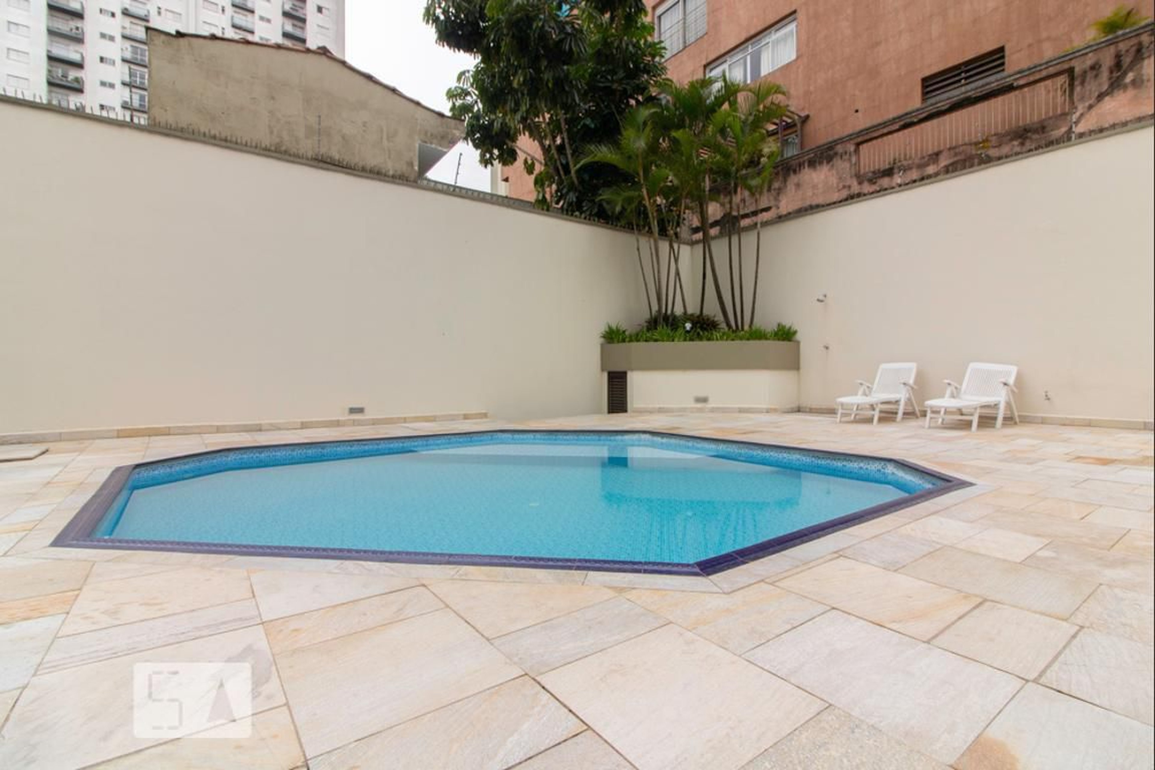 Piscina - Maria Sílvia