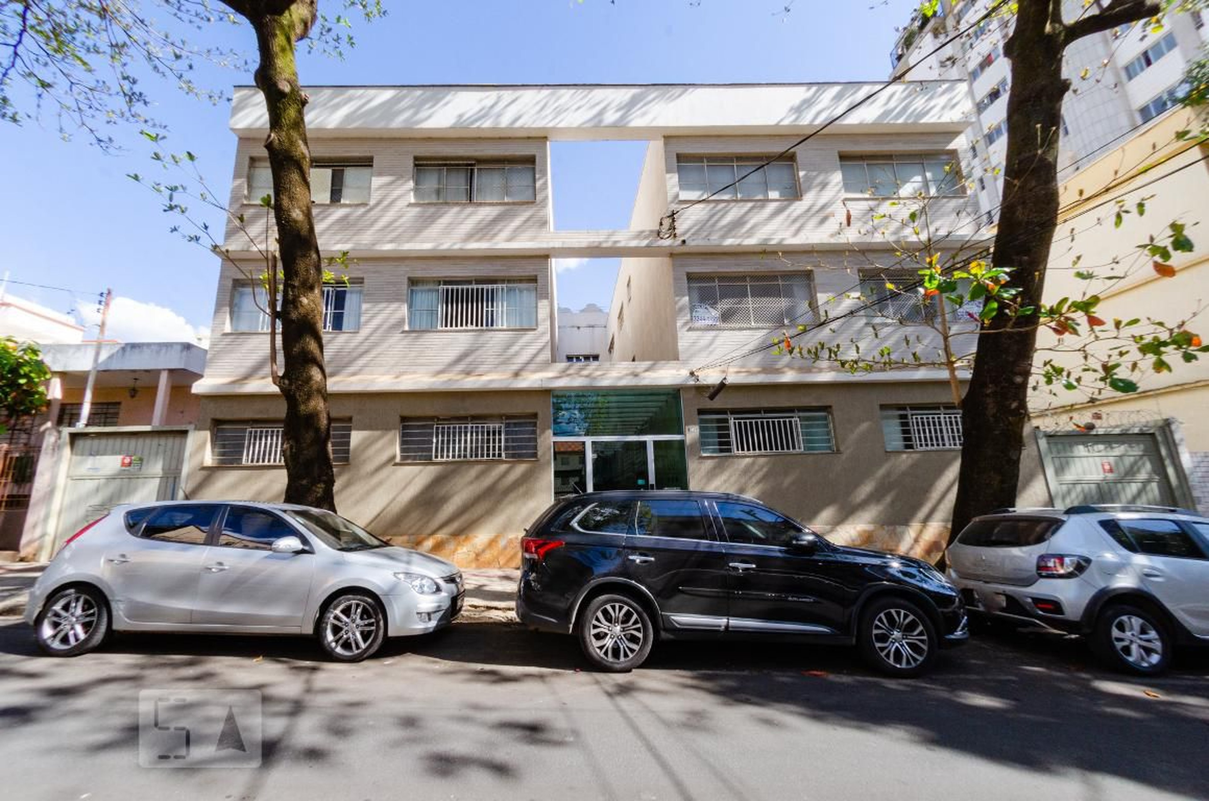 Fachada Condomínio em Rua Herculano de Freitas, 1045
