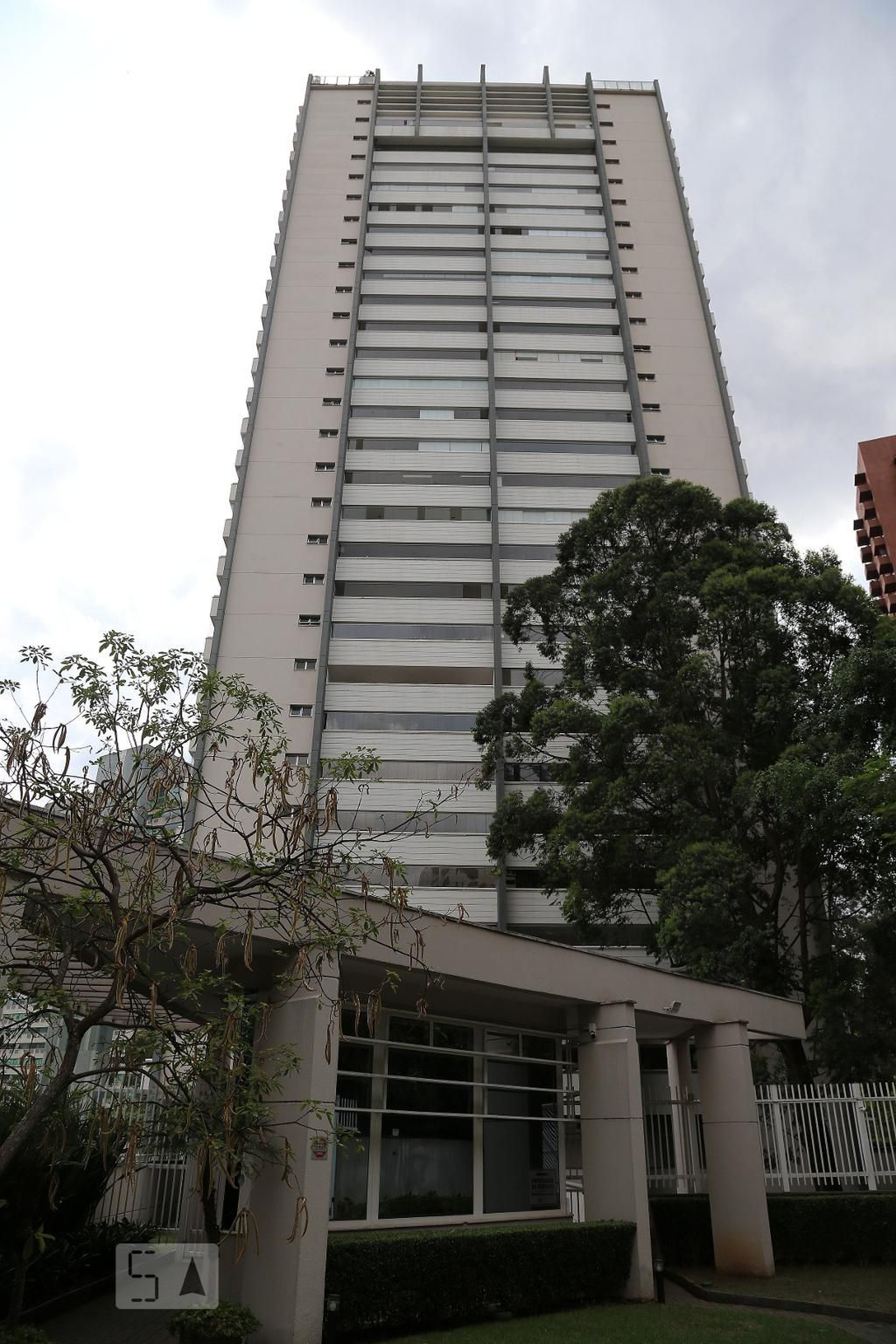 Fachada do Condomínio Condomínio Brisa do Morumbi