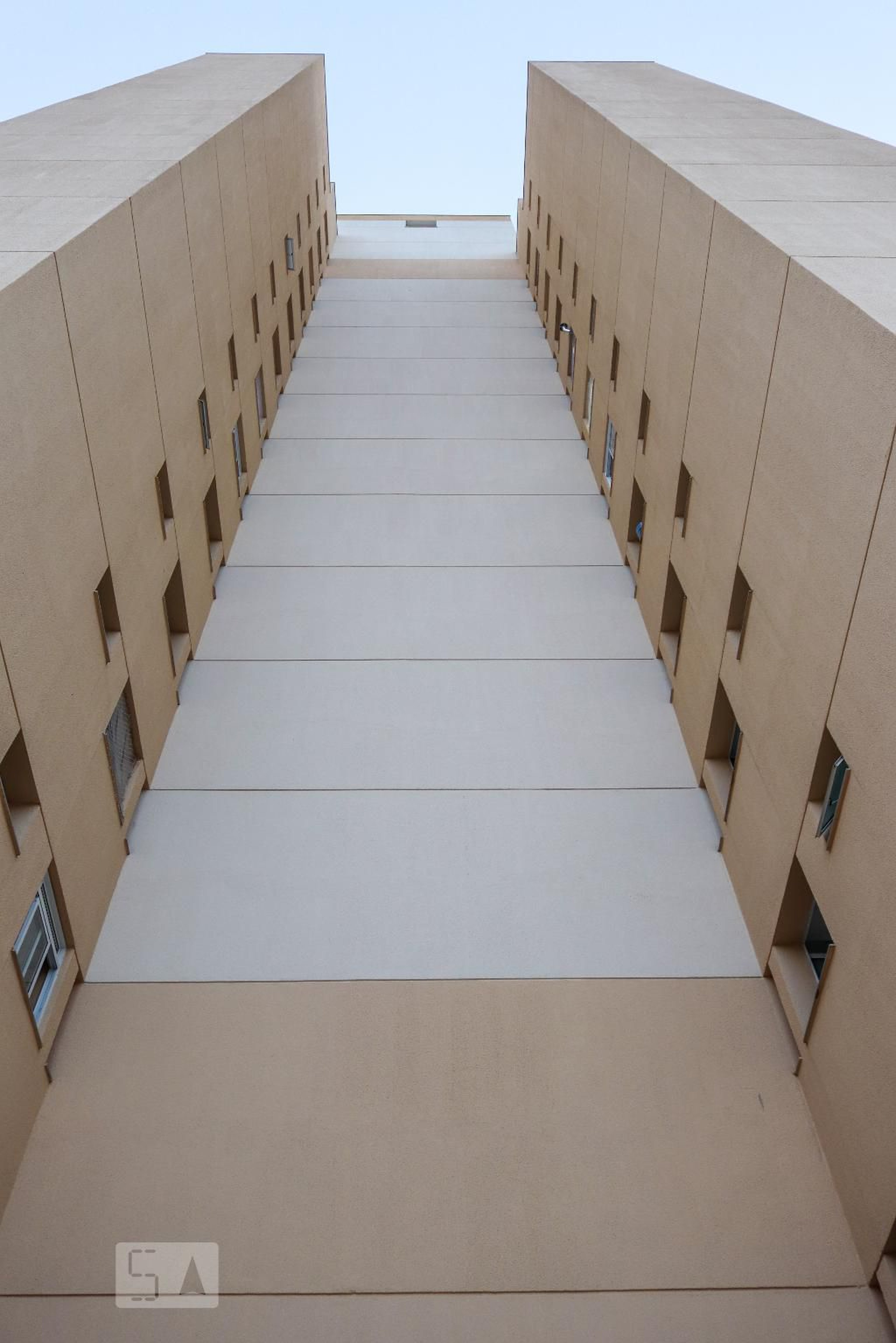 Fachada do Condomínio Residencial Amsterdam