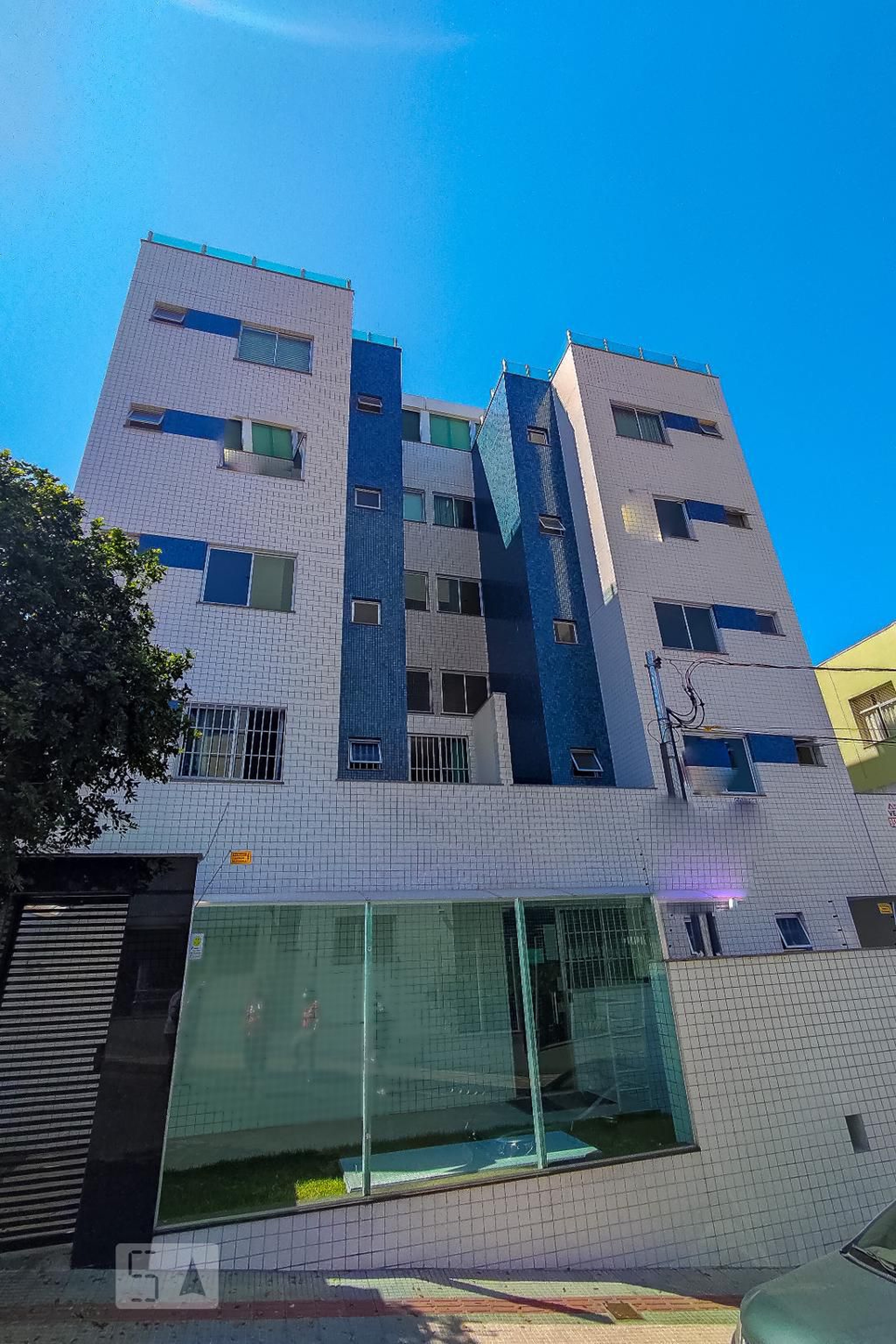 Fachada Condomínio em Rua Silvestre Ferraz, 316